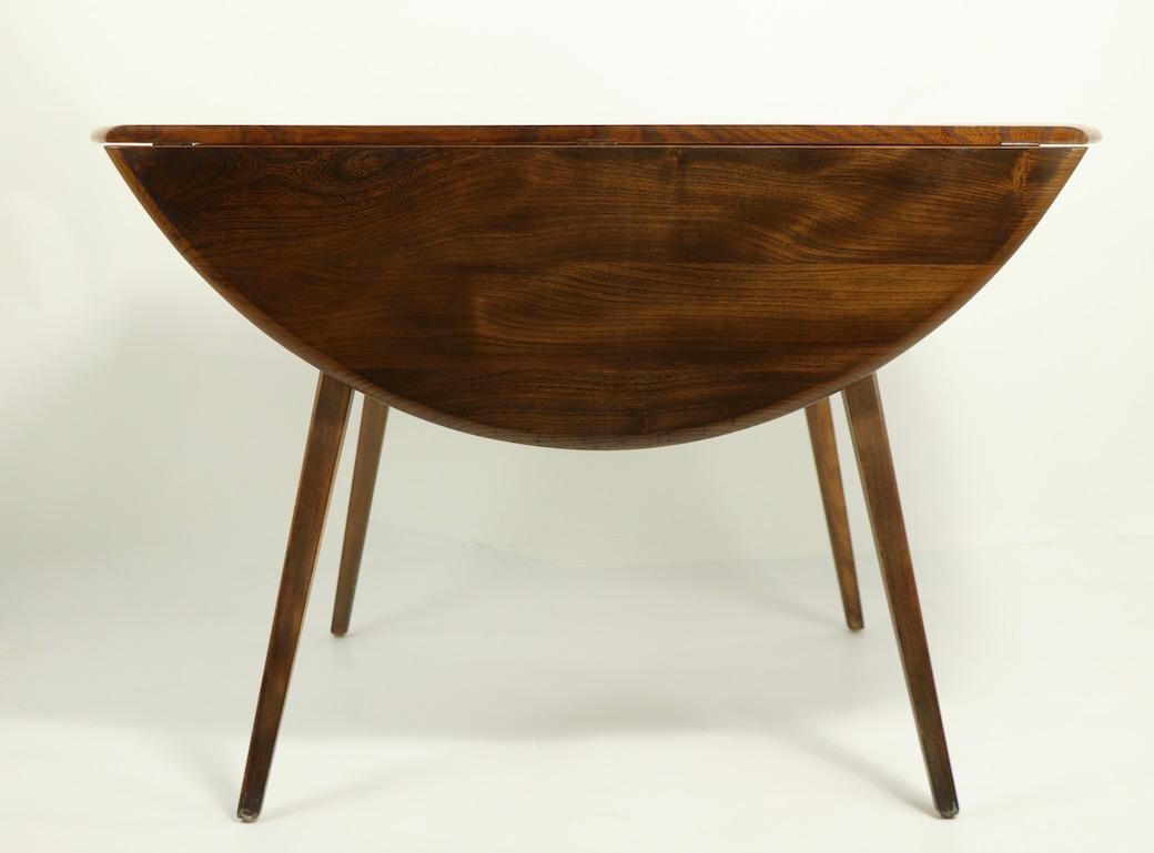 Mid Century Drop Leaf Dining Table by Lucien Ercolani for Ercol In Good Condition In New York, NY