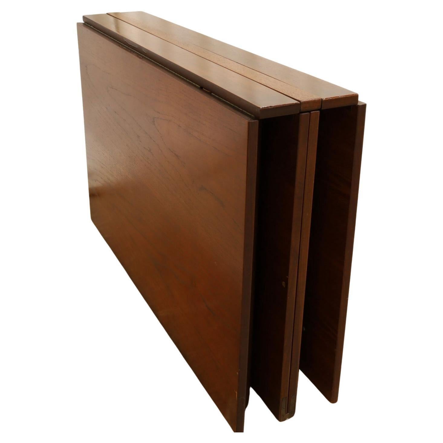 Mesa de comedor Maria 2-12 extensible de teca de mediados de siglo by Bruno Mathsson Danés en venta