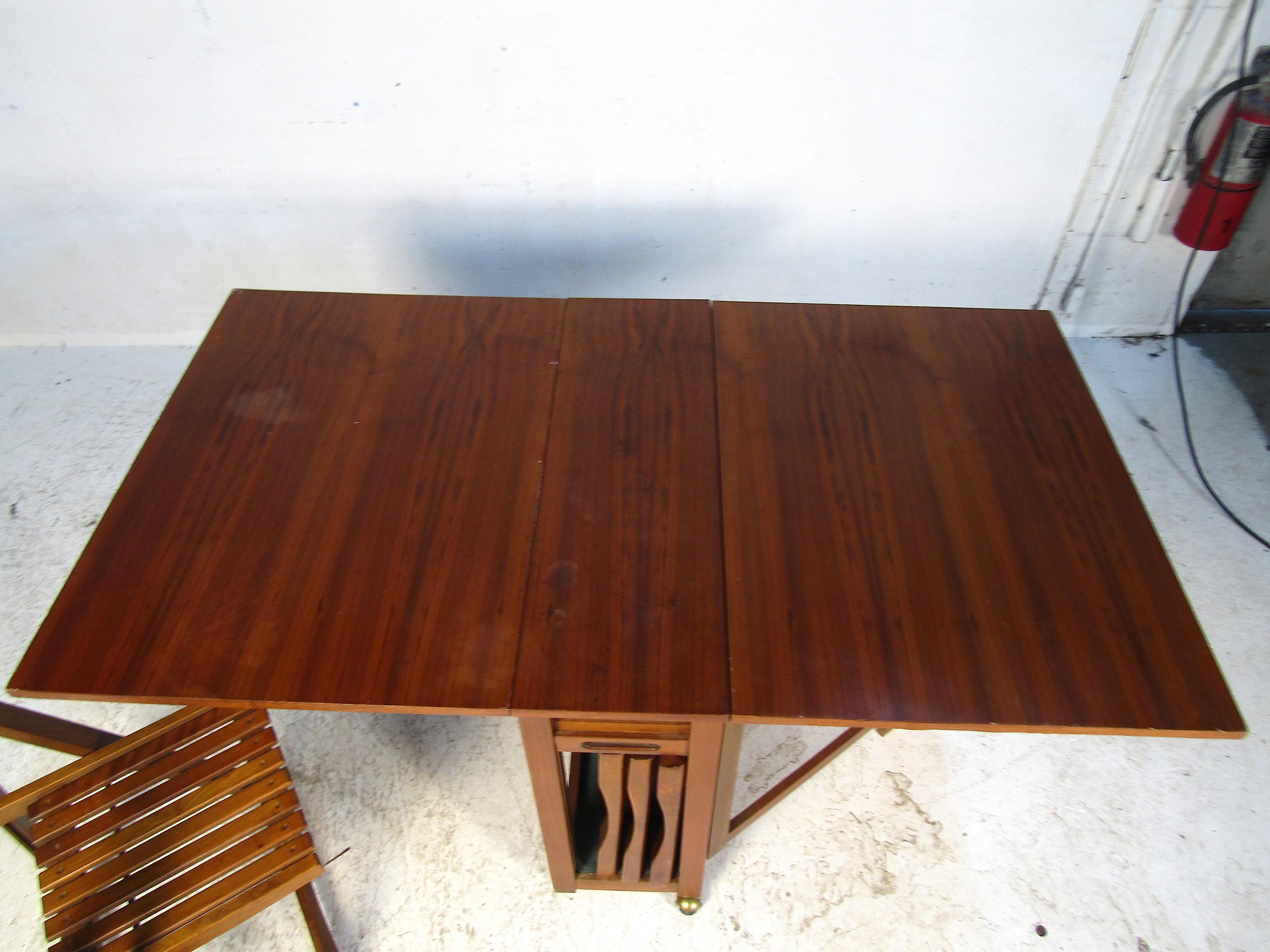 Midcentury Drop-Leaf Table with Storable Matching Chairs 1