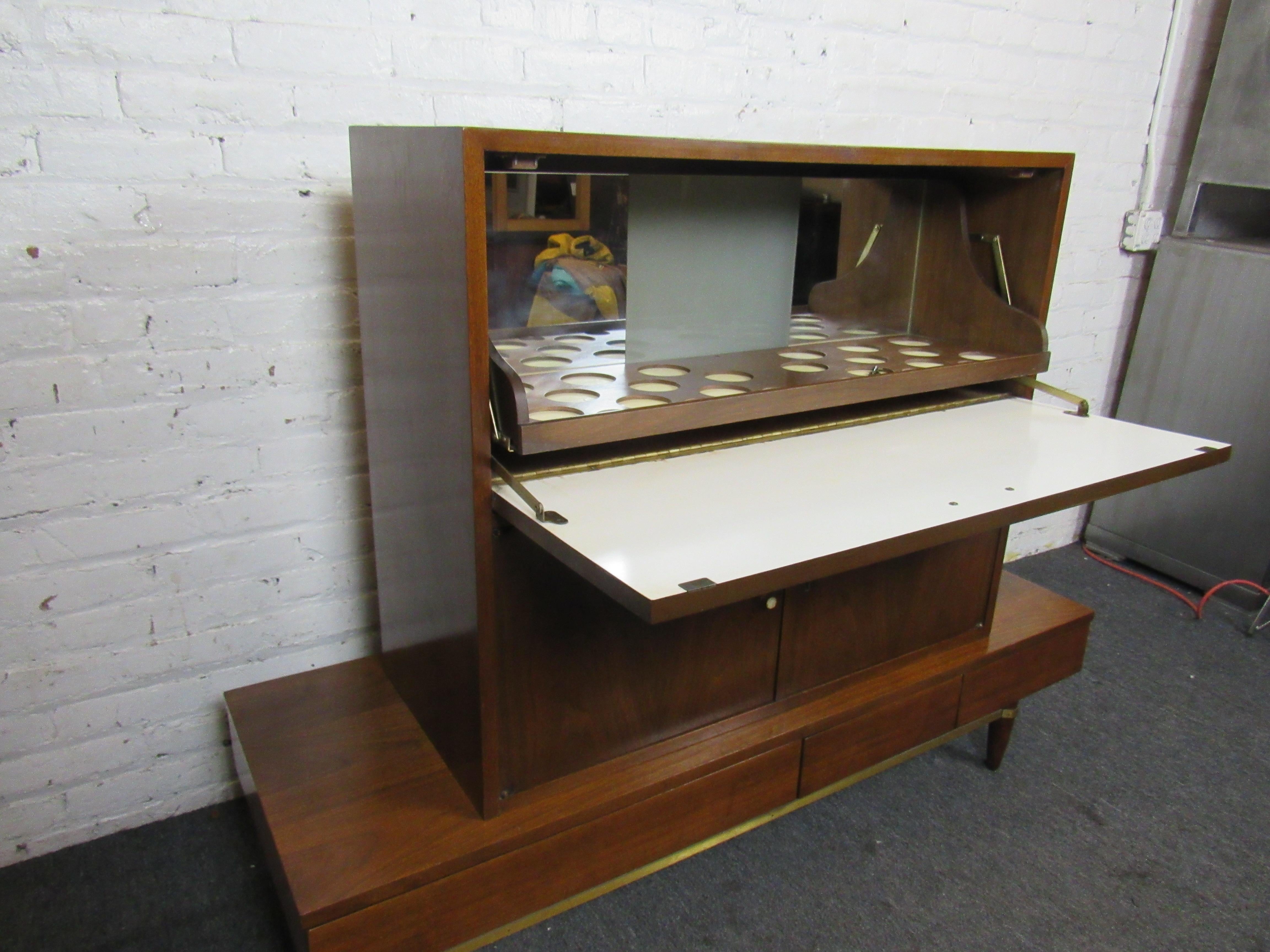 Mid-Century Dry Bar Cabinet by Martinsville 2