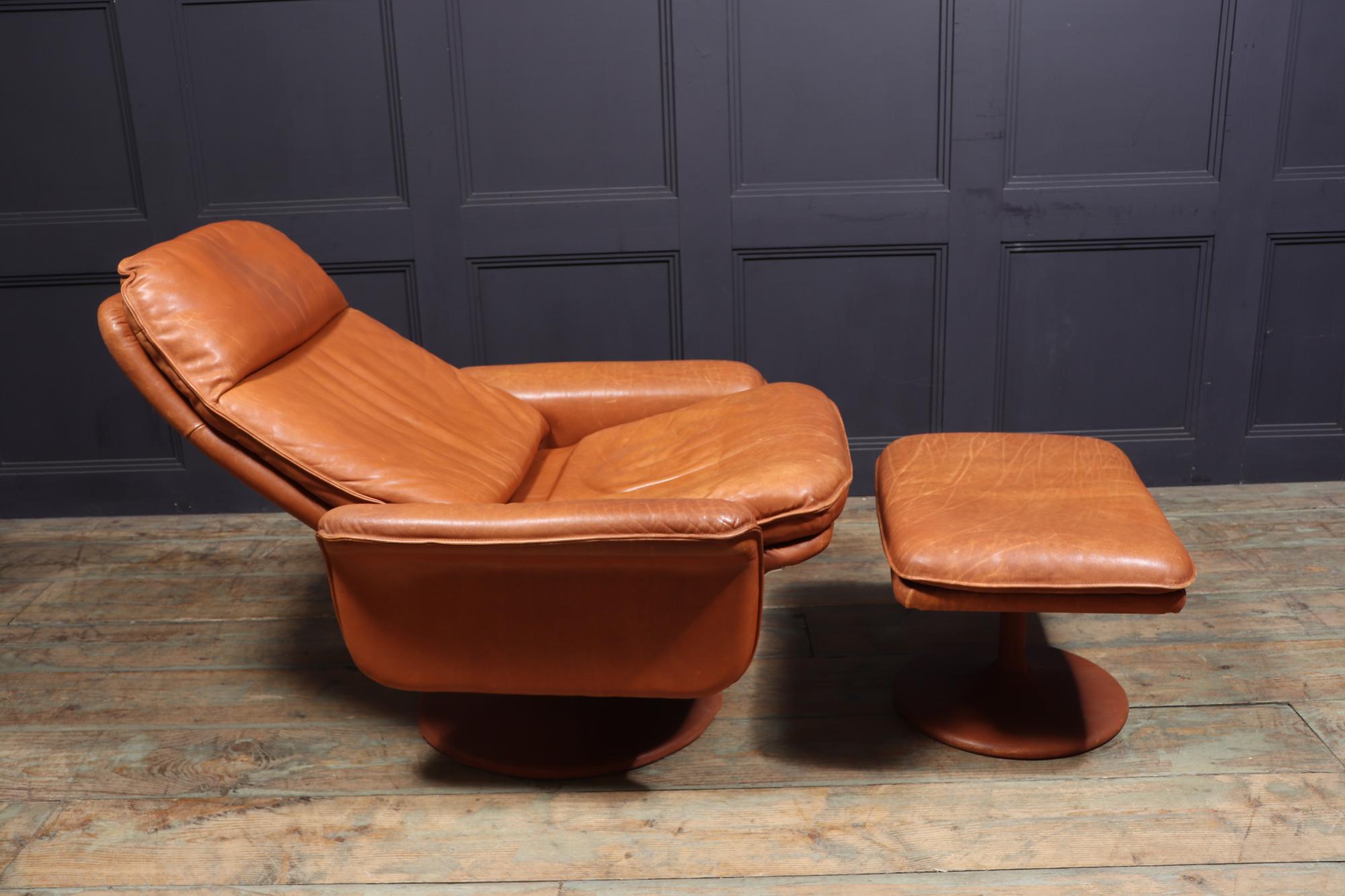 Midcentury Ds50 Reclining Swivel Chair and Stool by De Sede 4