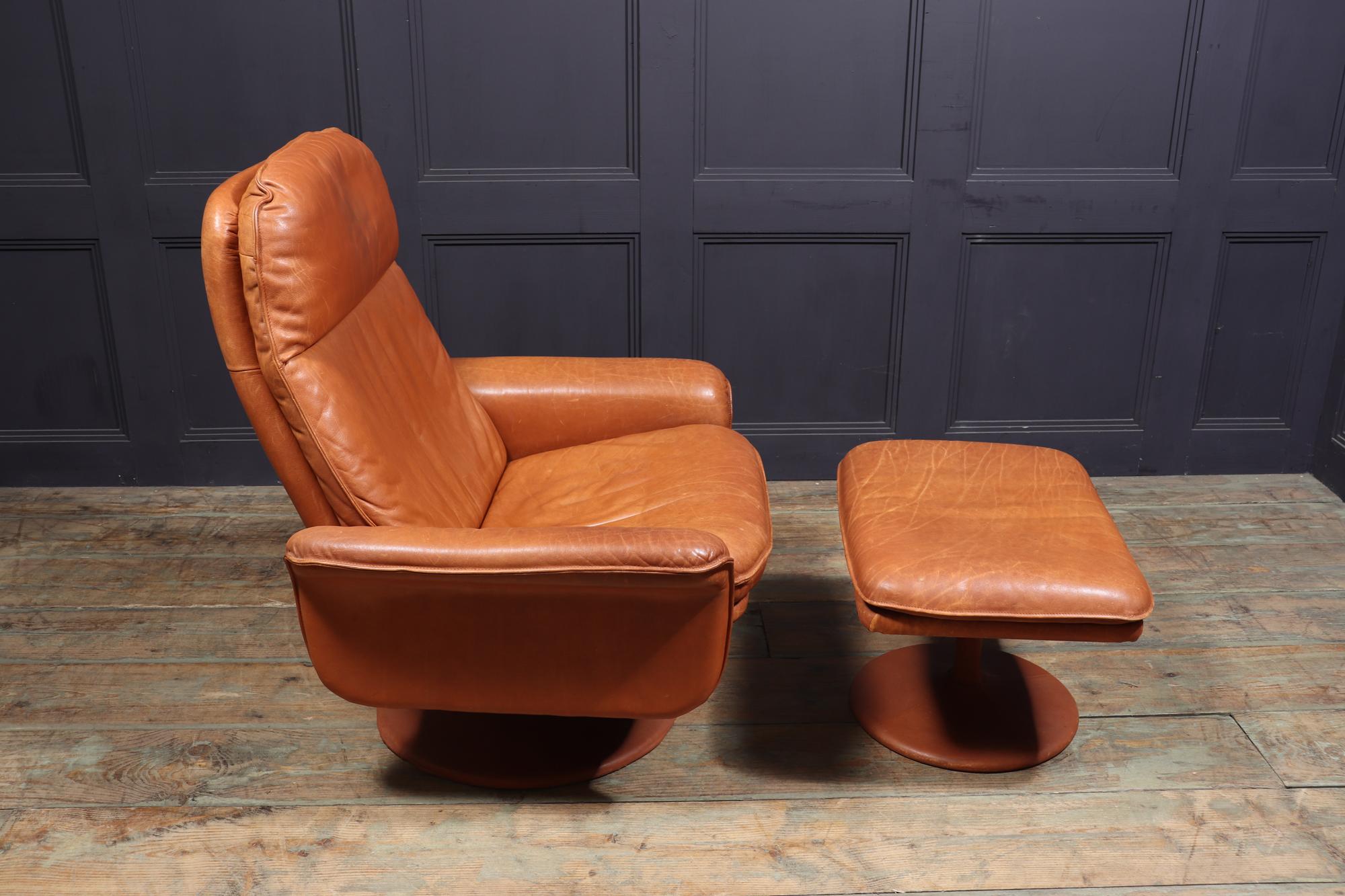 Midcentury Ds50 Reclining Swivel Chair and Stool by De Sede 3