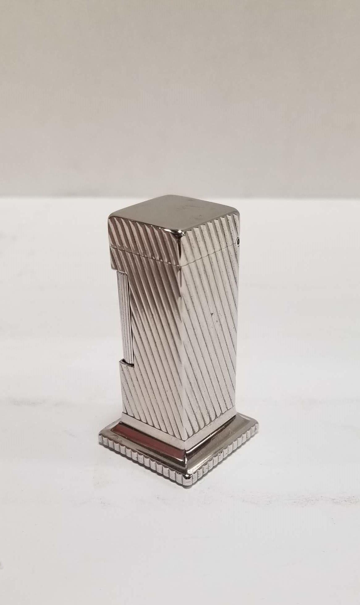 Mid Century Dunhill Rollalite Table Lighter, 1949 2