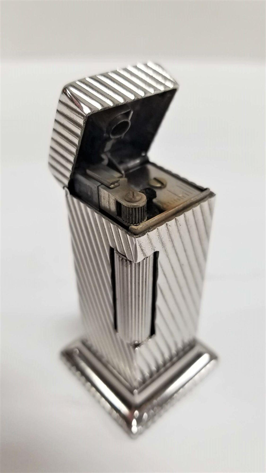Mid Century Dunhill Rollalite Table Lighter, 1949 3