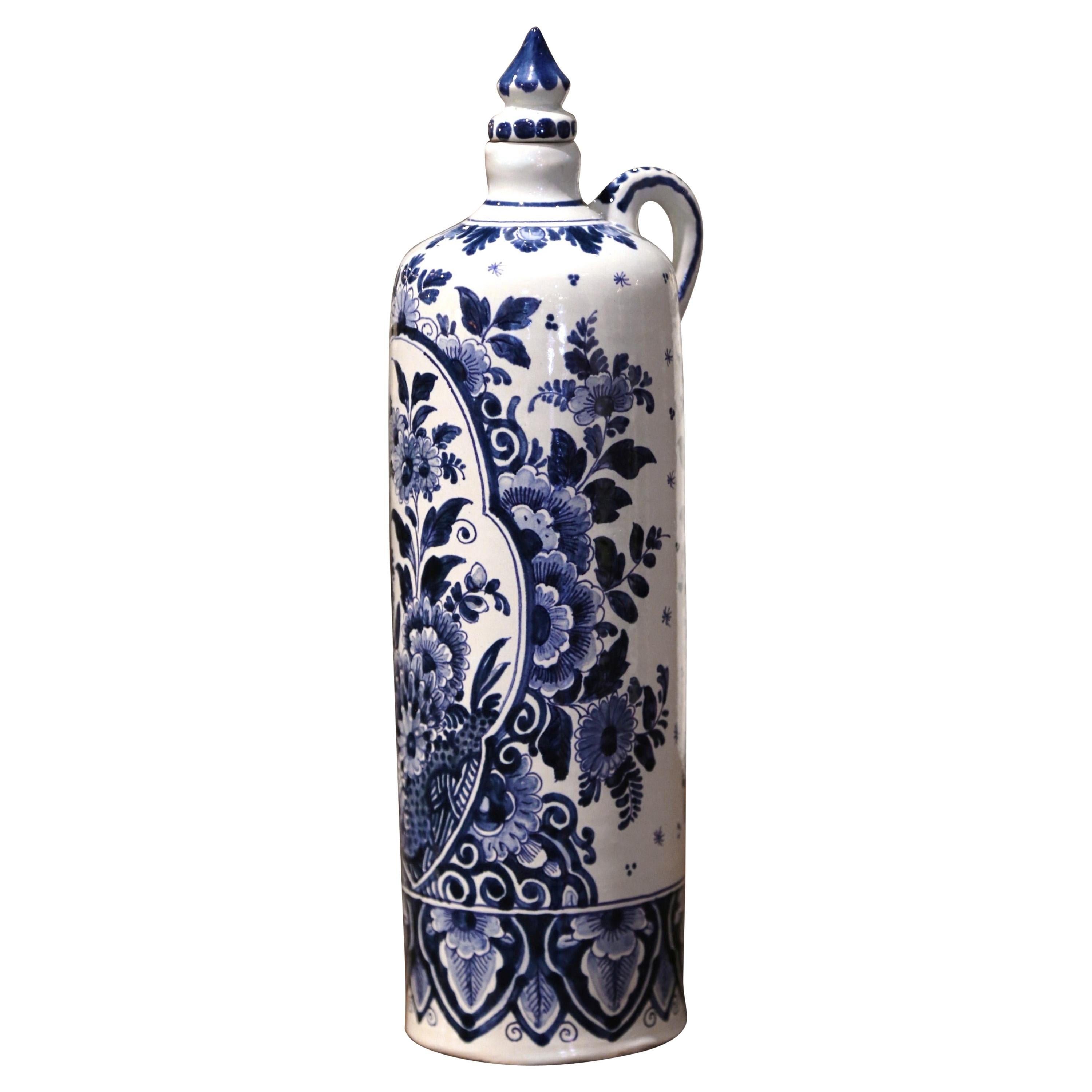 Bottiglia per olio d'oliva Delft dipinta in bianco e blu olandese di metà secolo