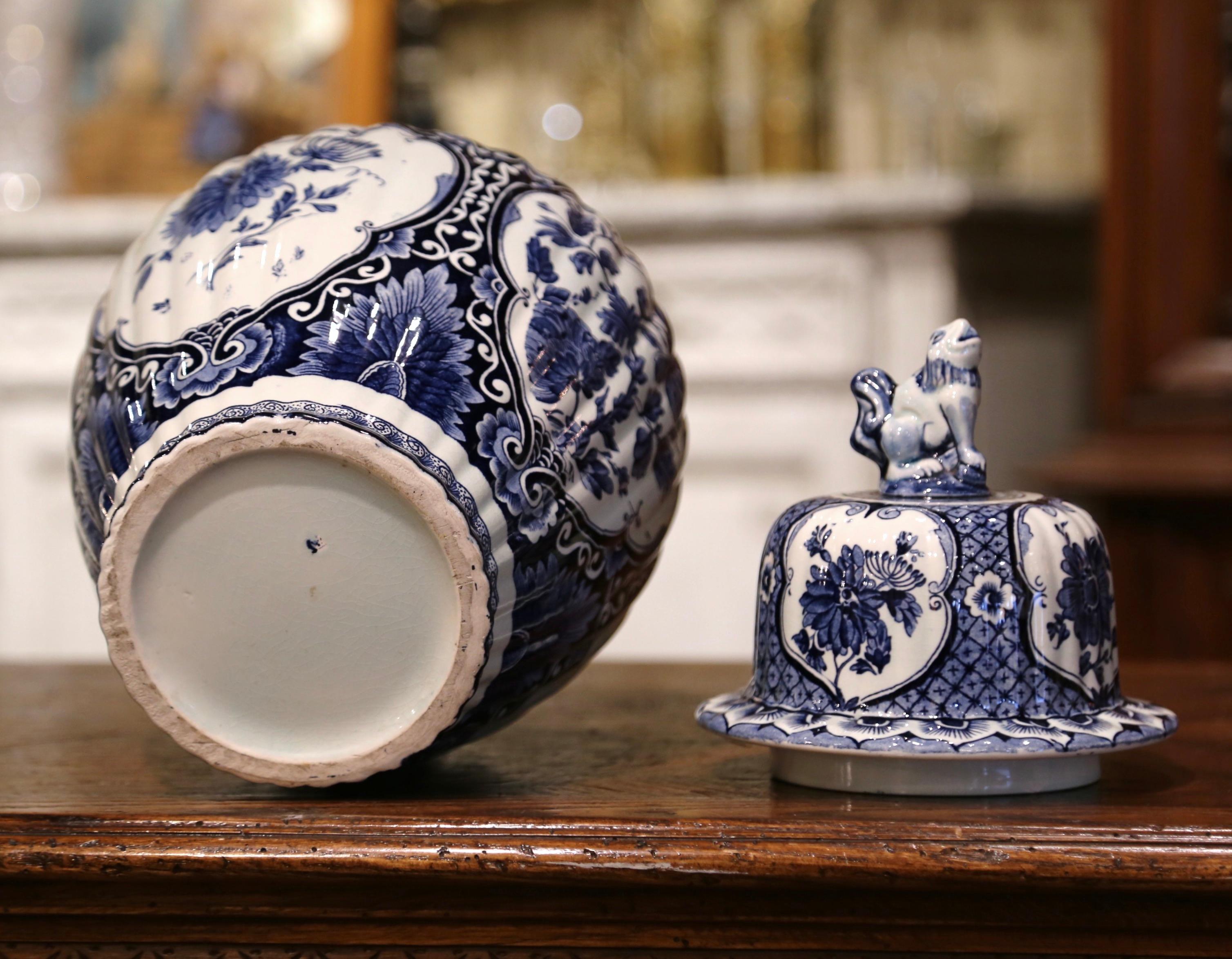 Niederländisches, blau-weiß bemaltes Delfter Ingwerglas mit Deckel aus Fayence aus der Mitte des Jahrhunderts im Angebot 1
