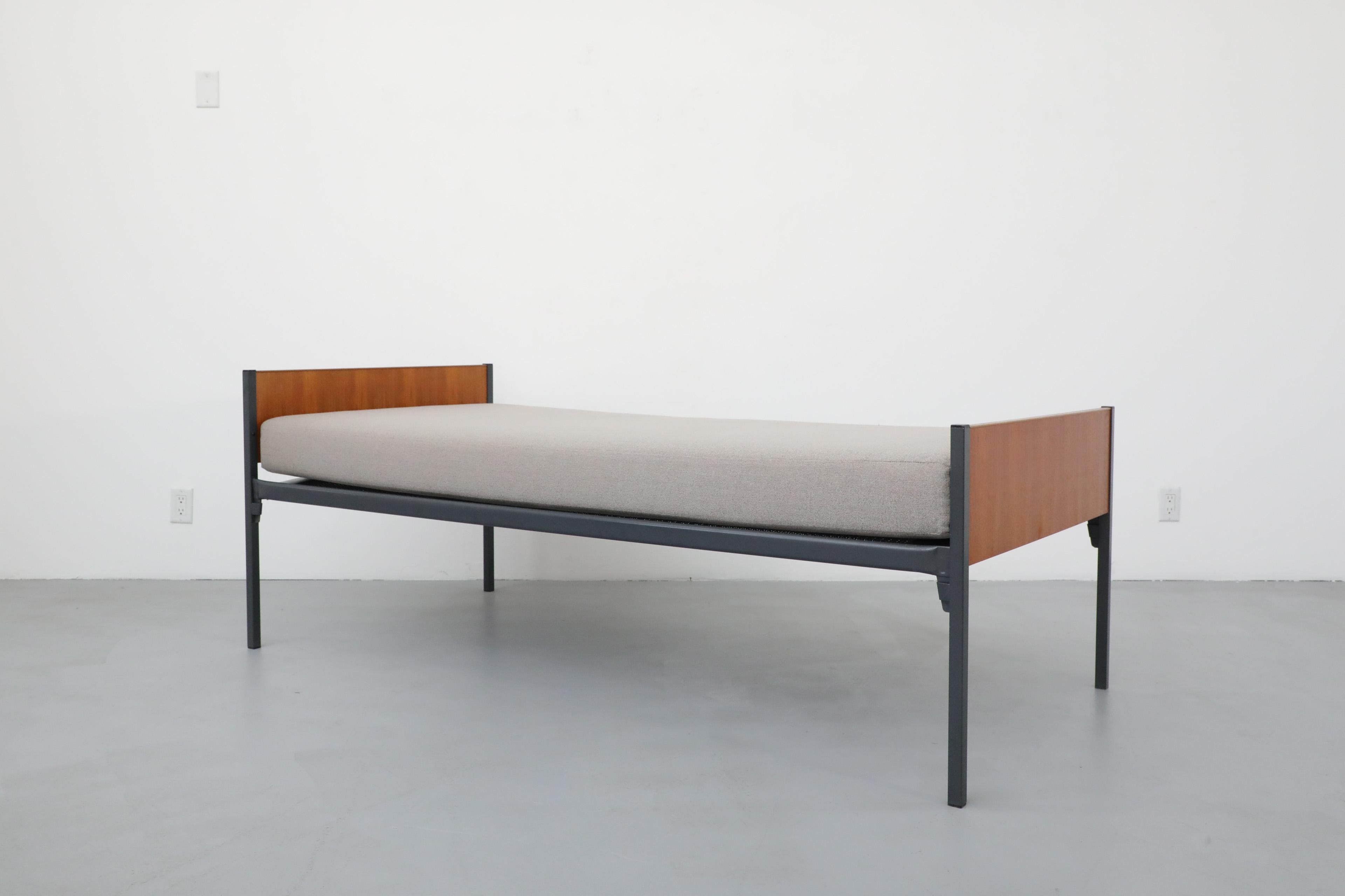 Mid-Century Modern Mid-Century Friso Kramer Inspired Dutch Teak Daybed with New Grey Mattress For Sale