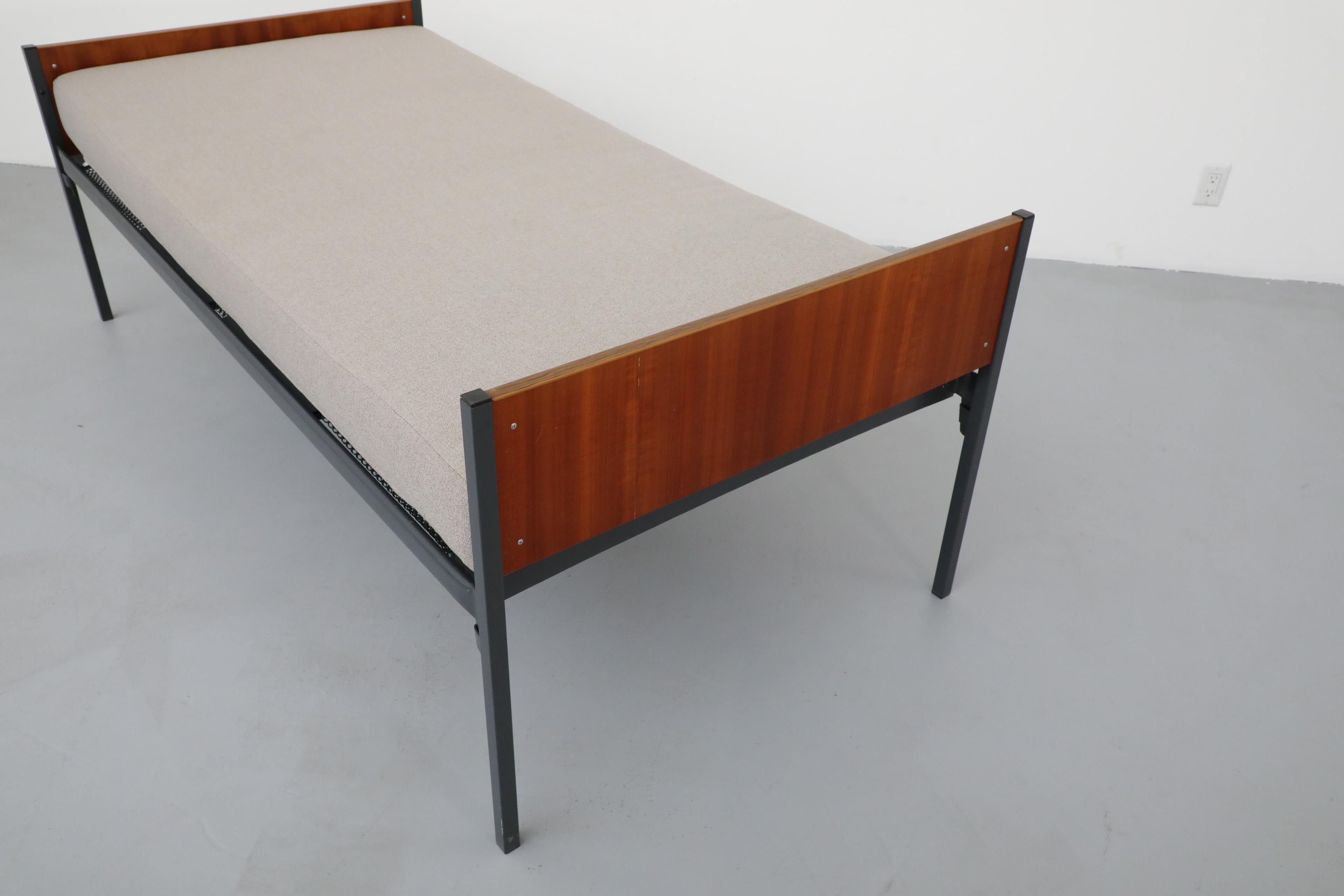 Metal Mid-Century Friso Kramer Inspired Dutch Teak Daybed with New Grey Mattress For Sale