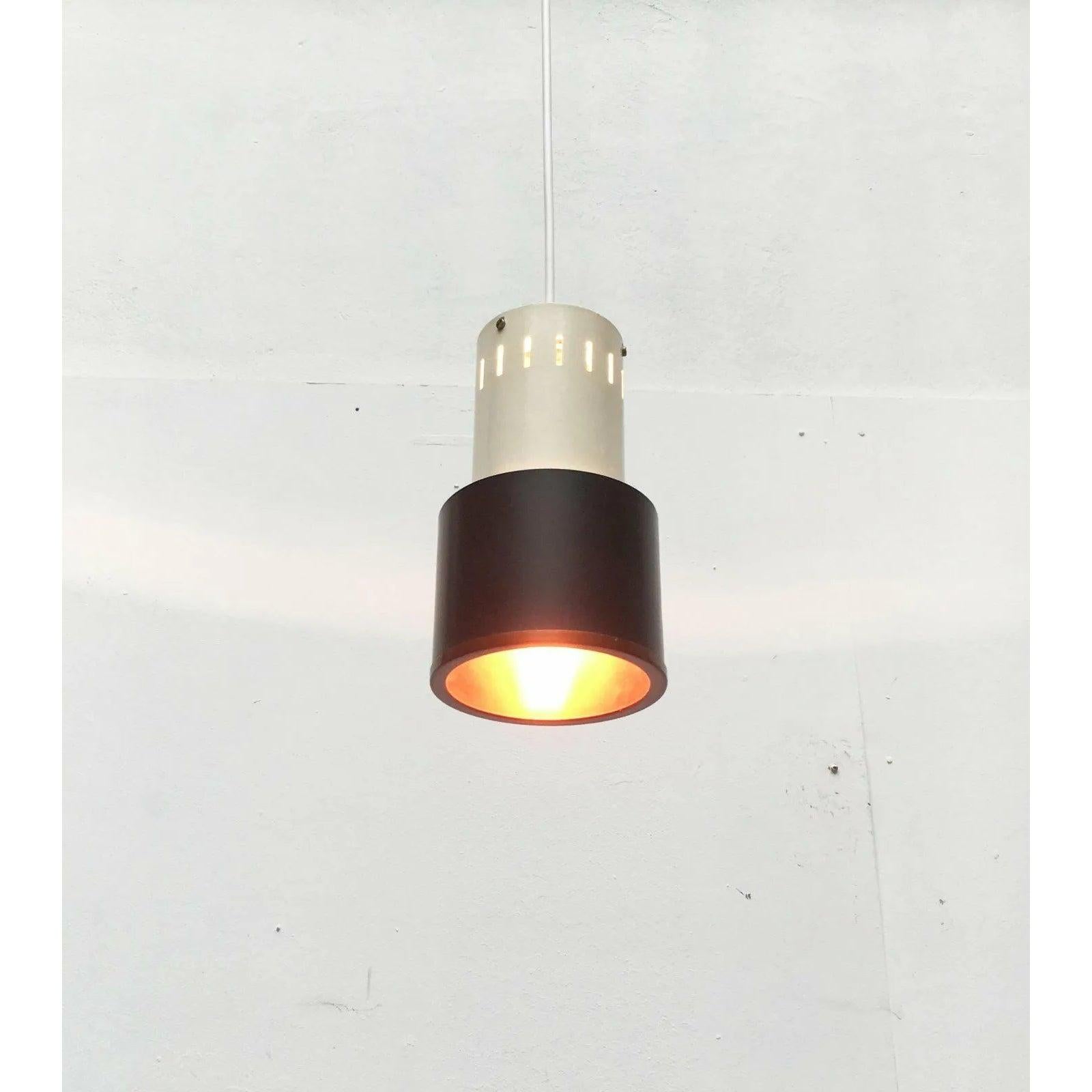 Lampada a sospensione minimalista olandese di metà secolo attribuita a Louis Kalff, anni '50 In condizioni ottime in vendita a Hamburg, DE