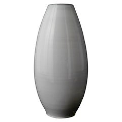 Jarrón holandés de loza esmaltada en blanco, modelo 509 de Mobach, de mediados de siglo, circa 1950–196