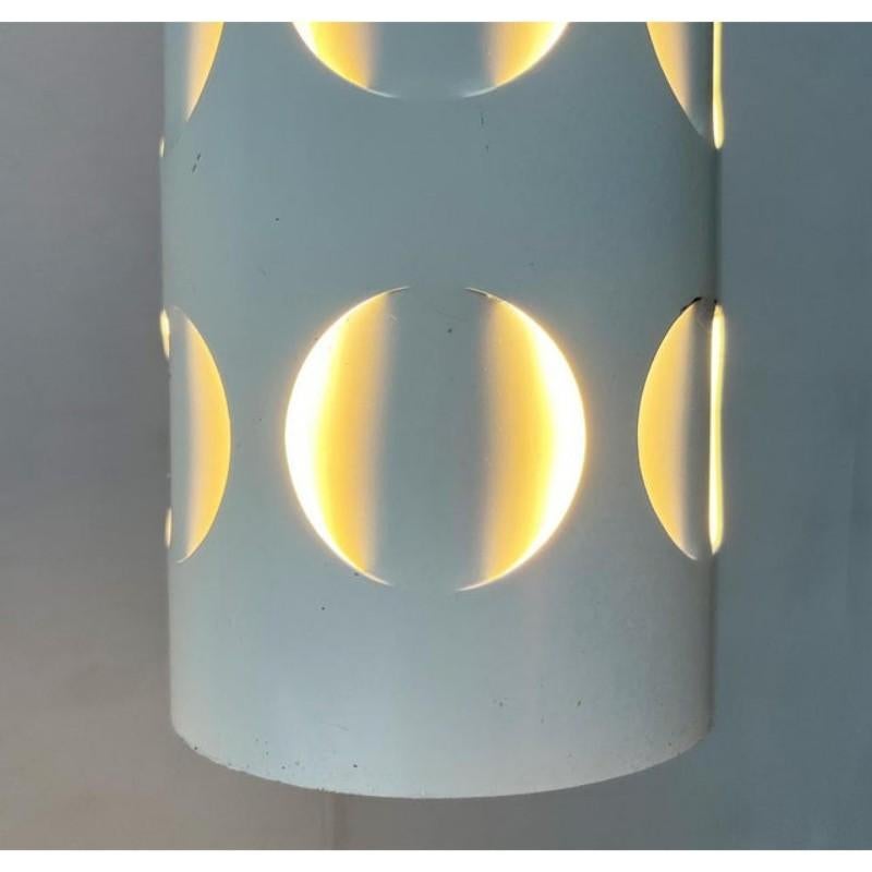 Lampe suspendue perforée du milieu du siècle de NO AGE Space par RAAK, années 1960 en vente 9