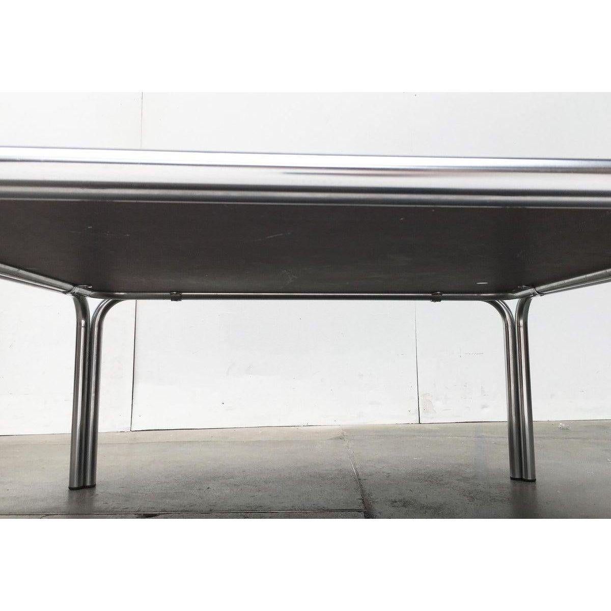 Mesa de Centro TZ09 de la Era Espacial Holandesa de Mediados de Siglo por Claire Bataille, Años 70 en venta 4