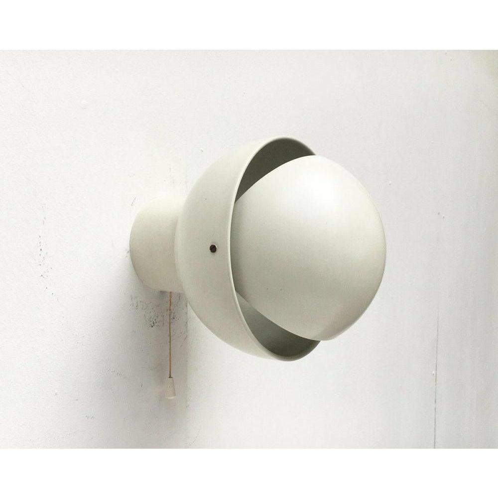 Lampada da parete olandese di metà secolo in stile NO AGE di Radboud Van Beekum per RAAK, 1960 in vendita 1