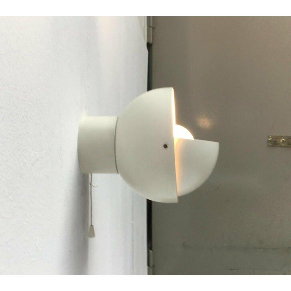 Lampada da parete olandese di metà secolo in stile NO AGE di Radboud Van Beekum per RAAK, 1960 in vendita 2