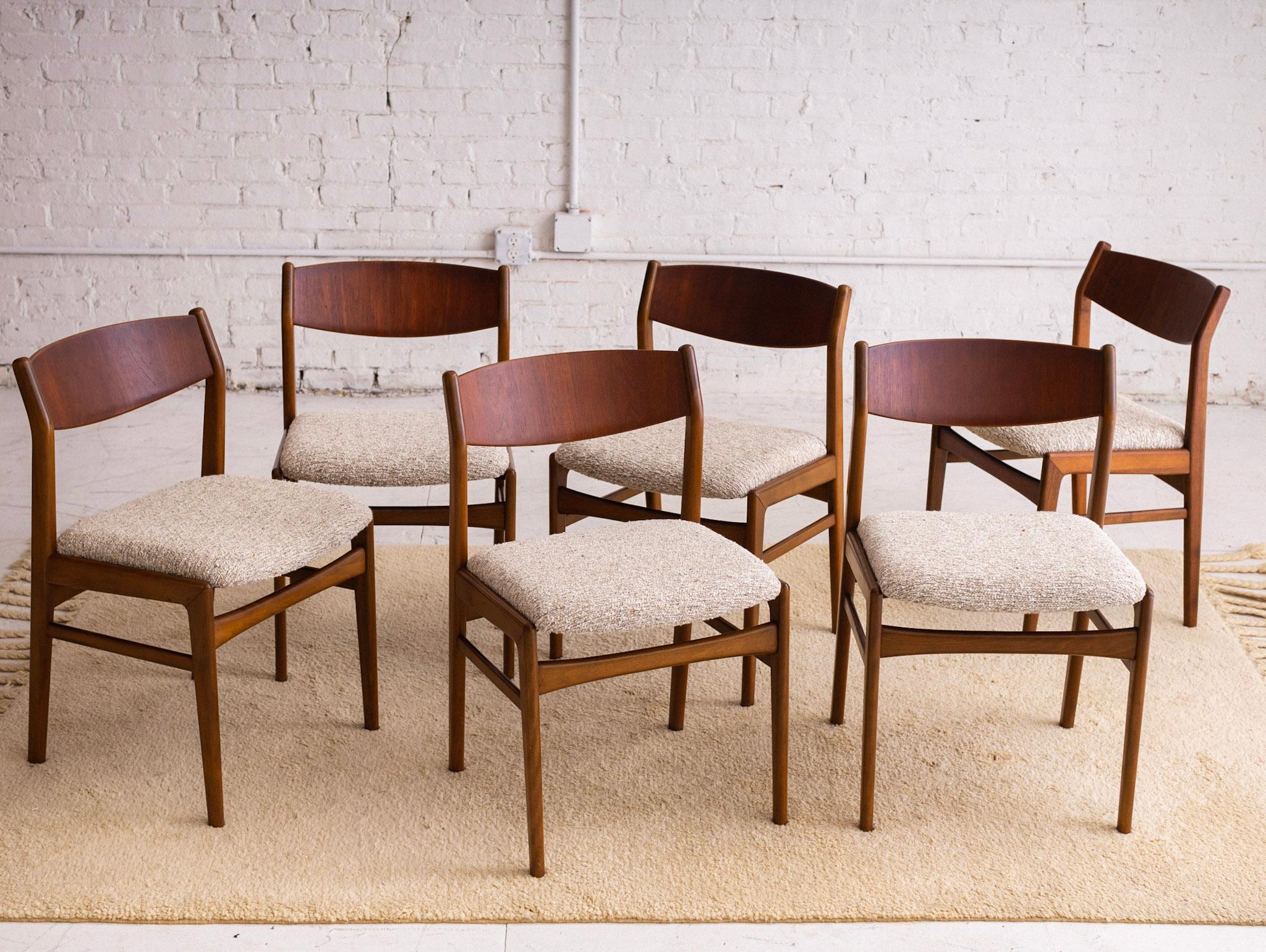 Upholstery Mid Century Dux 6 Person Teak Dining Set