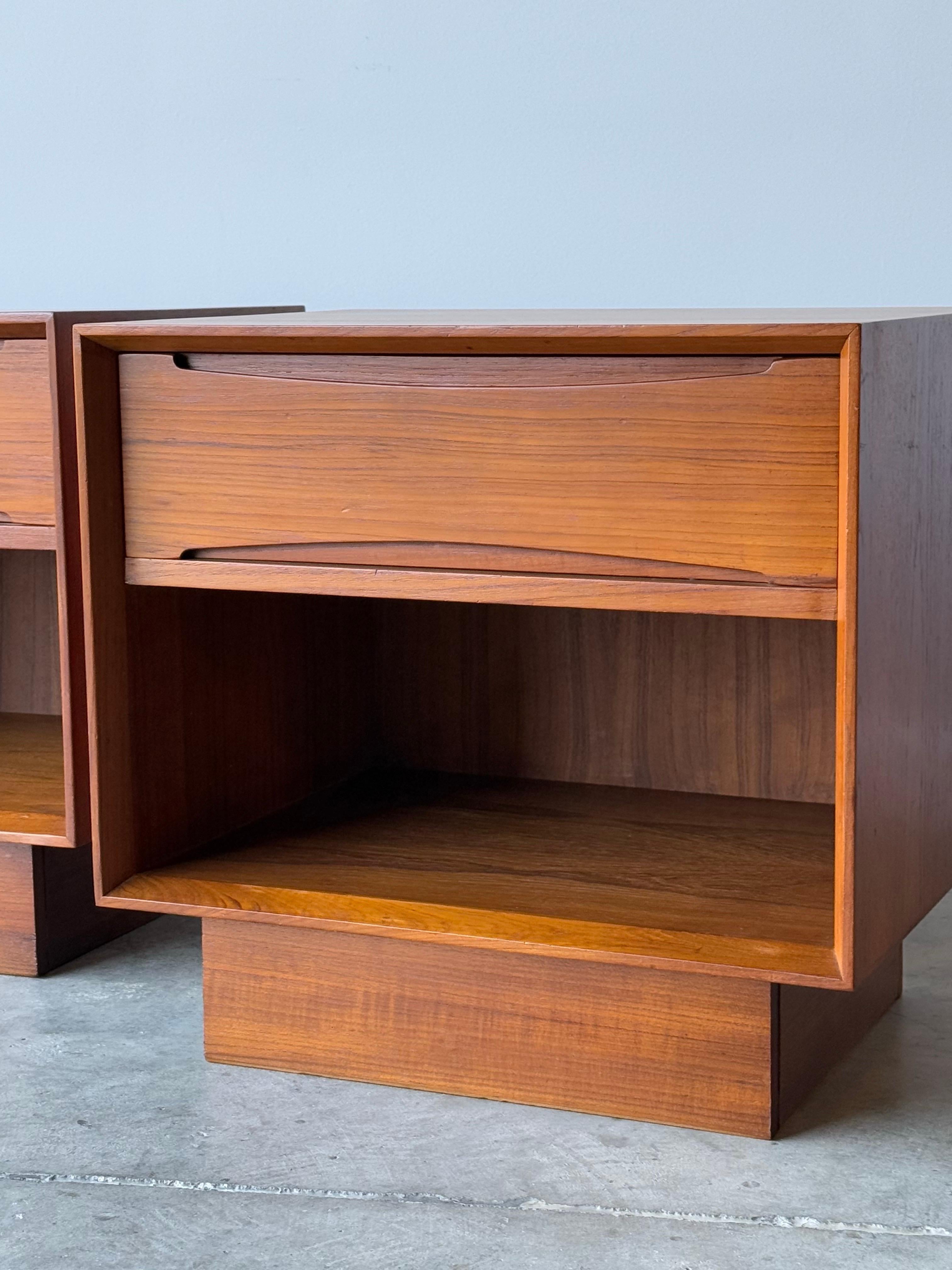 Mid-Century Dyrlund Nightstands - a Pair 2