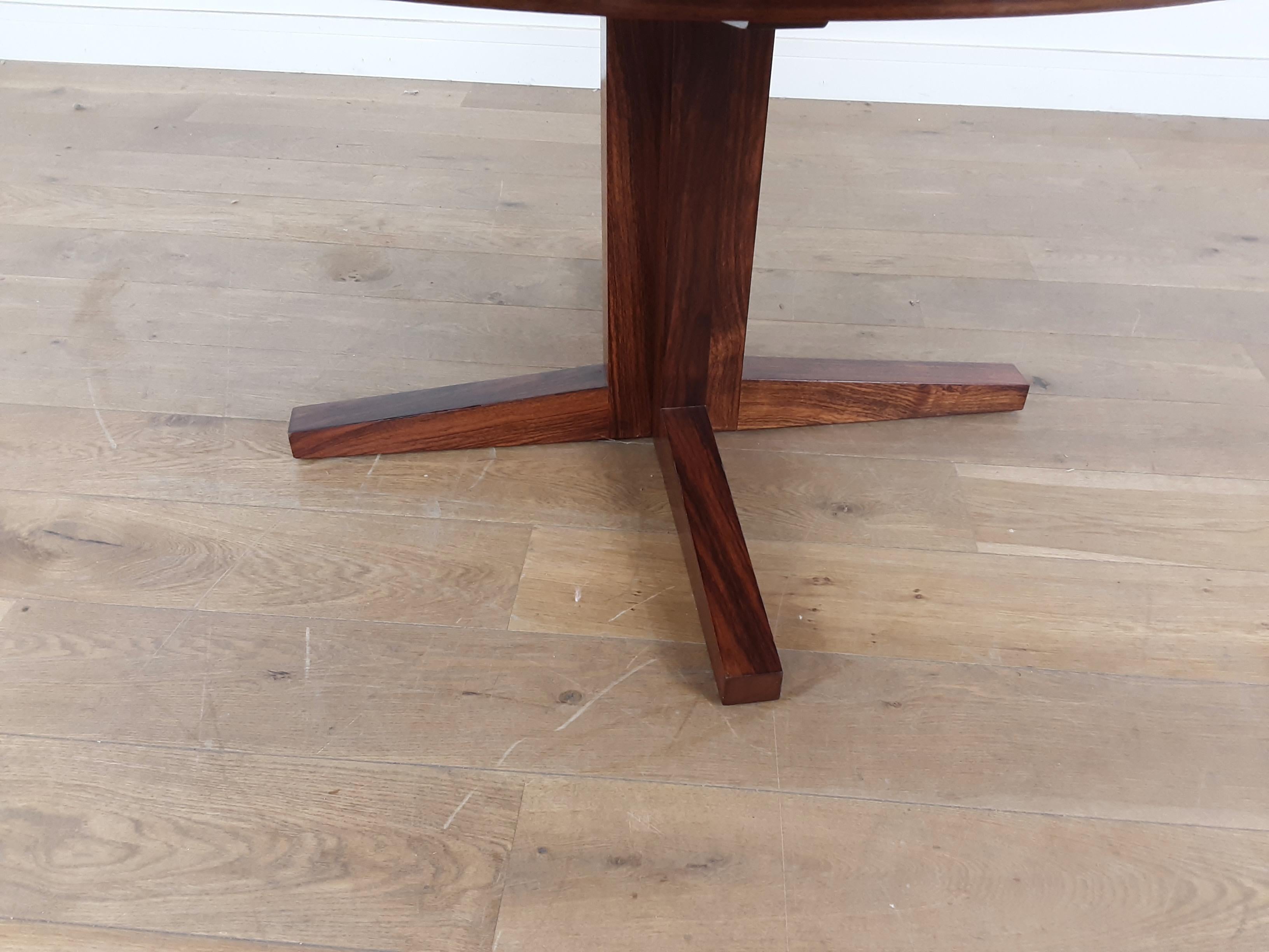 20th Century Midcentury Dyrlund Rosewood Lotus Flip Flap Extendable Dining Table For Sale