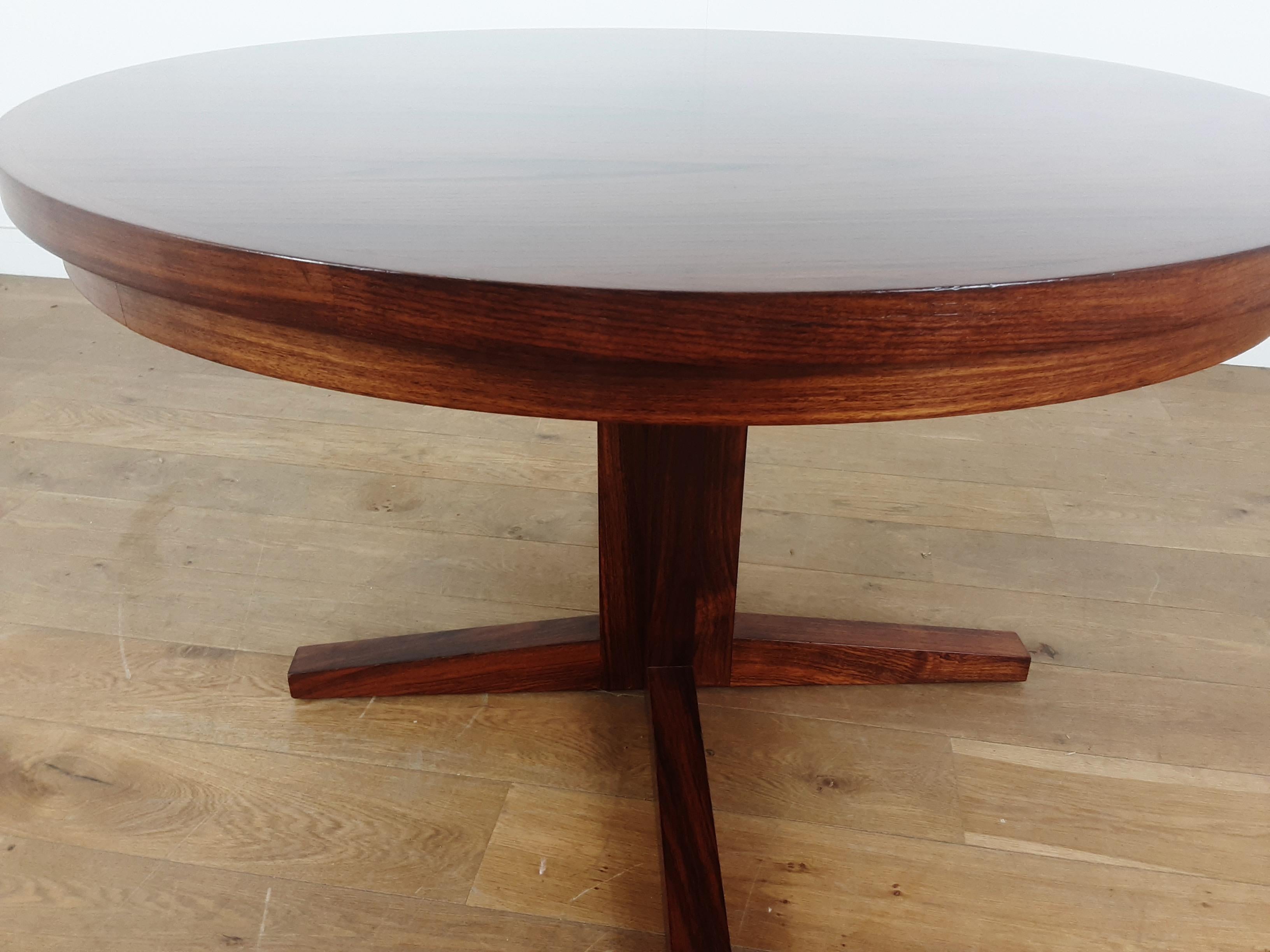 Midcentury Dyrlund Rosewood Lotus Flip Flap Extendable Dining Table For Sale 3