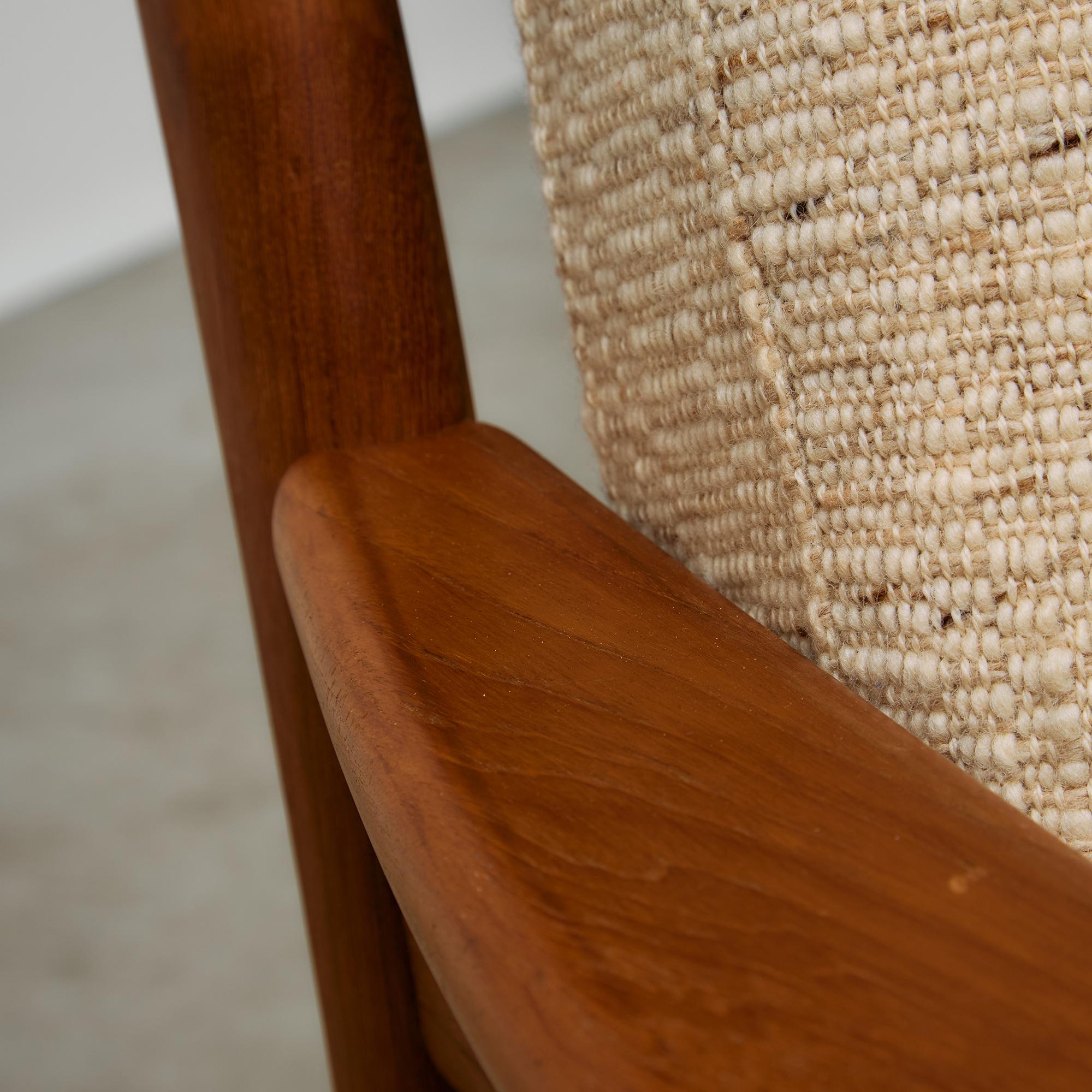 Mid-Century Dyrlund Solid Teak Three-Seater with Removable Cushions, 1959 For Sale 10