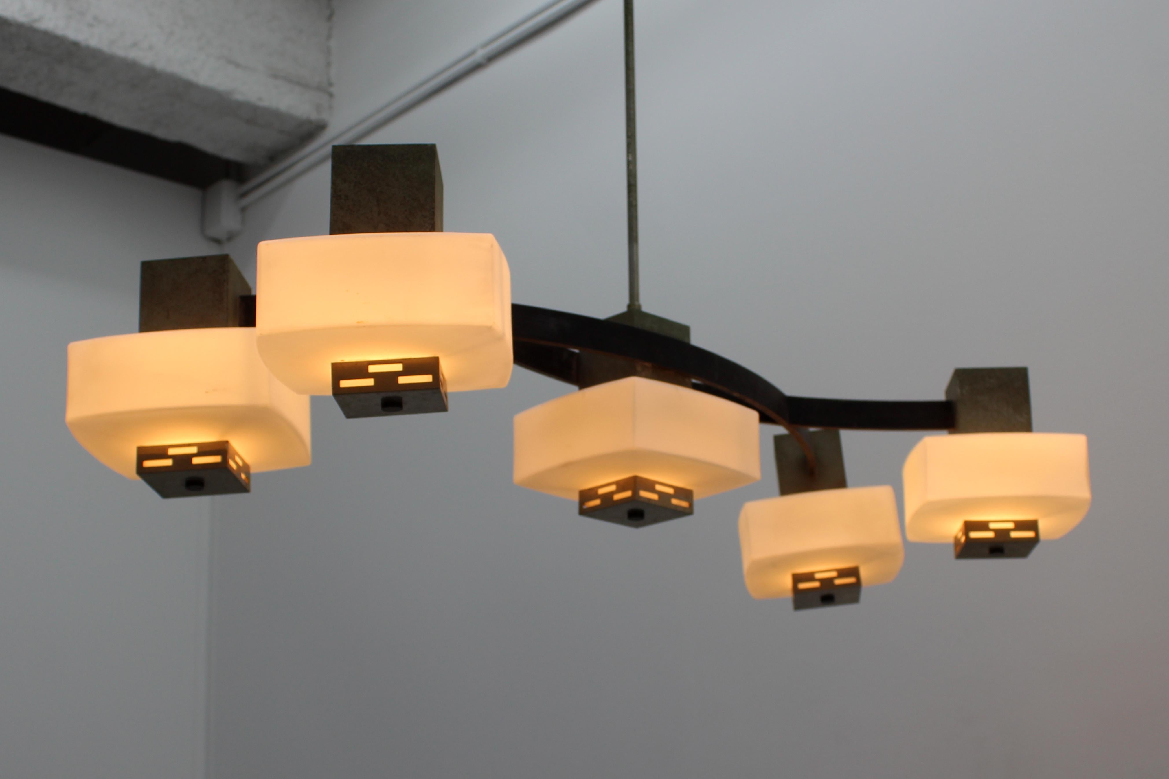 Lampe à suspension en métal et verre du milieu du siècle E. Monesi pour Arredoluce 60s Italie en vente 9