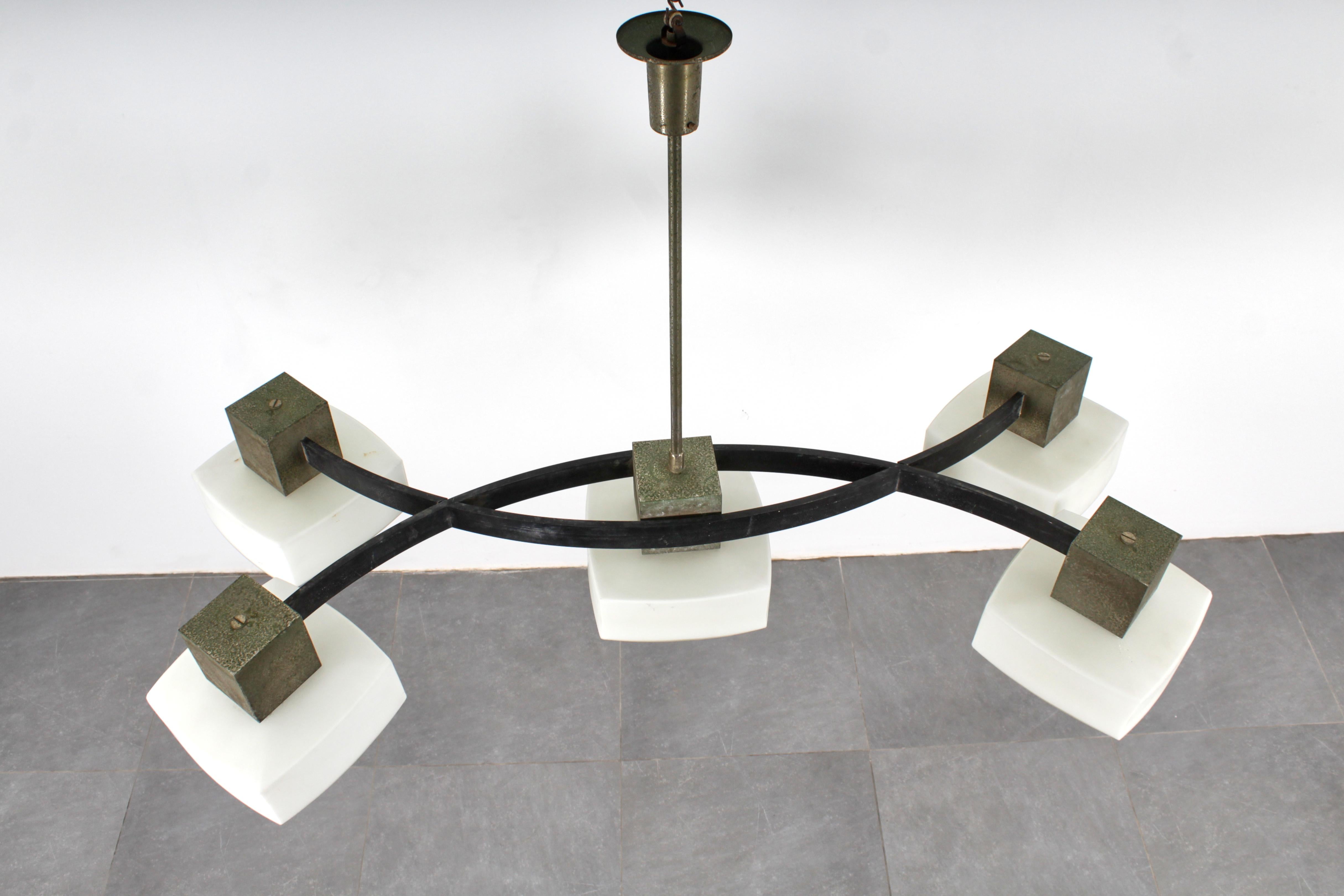 Lampe à suspension en métal et verre du milieu du siècle E. Monesi pour Arredoluce 60s Italie Bon état - En vente à Palermo, IT