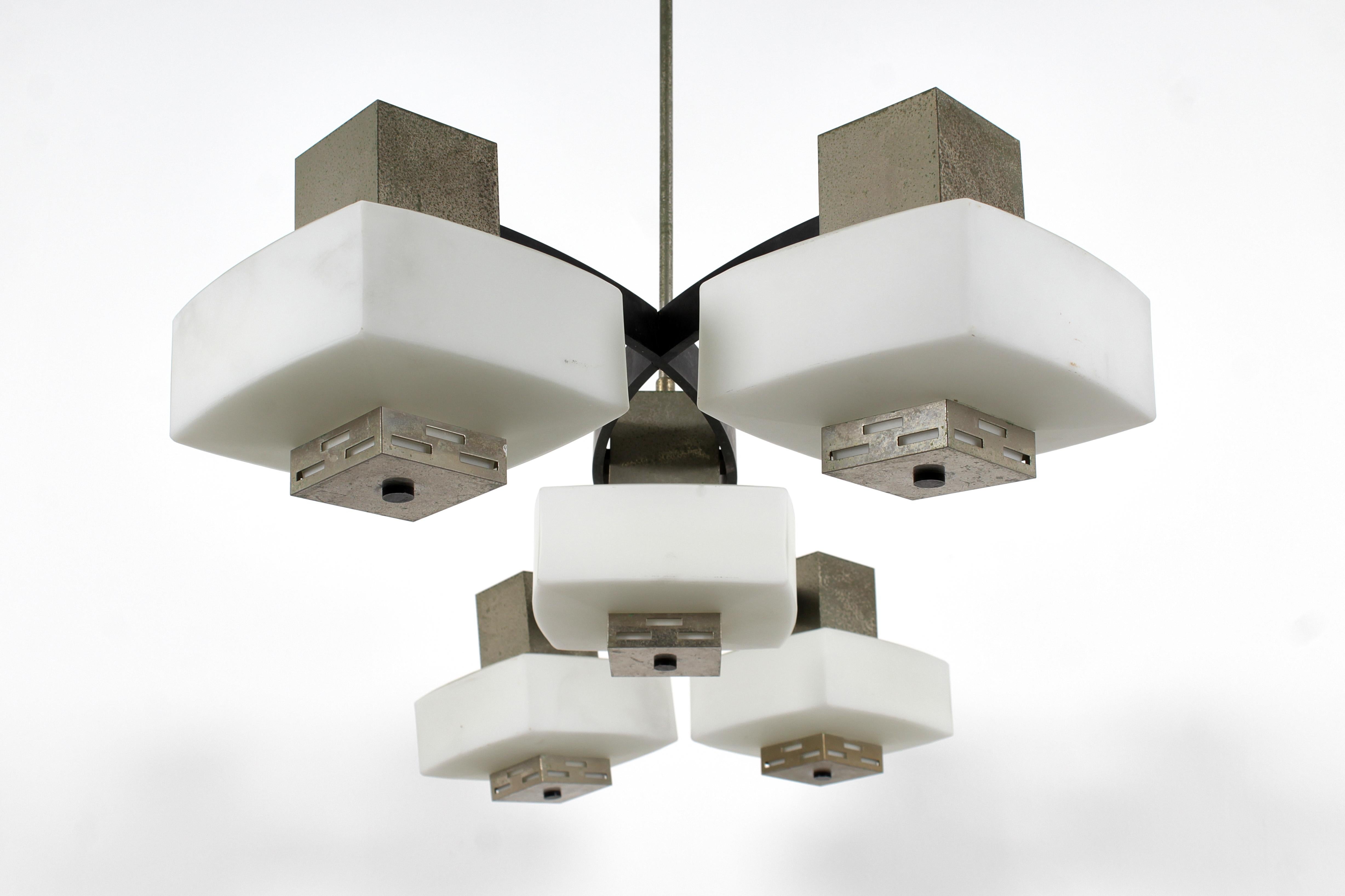 Laiton Lampe à suspension en métal et verre du milieu du siècle E. Monesi pour Arredoluce 60s Italie en vente