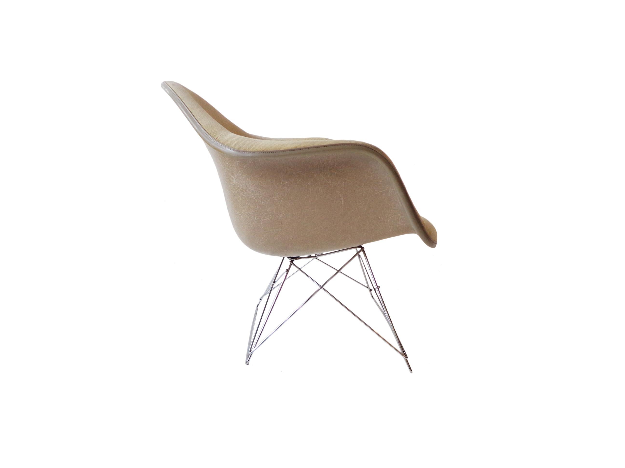Mid-20th Century Midcentury Eames LAR Base Fiberglass Arm Lounge Chair Herman Miller, 1960s For Sale