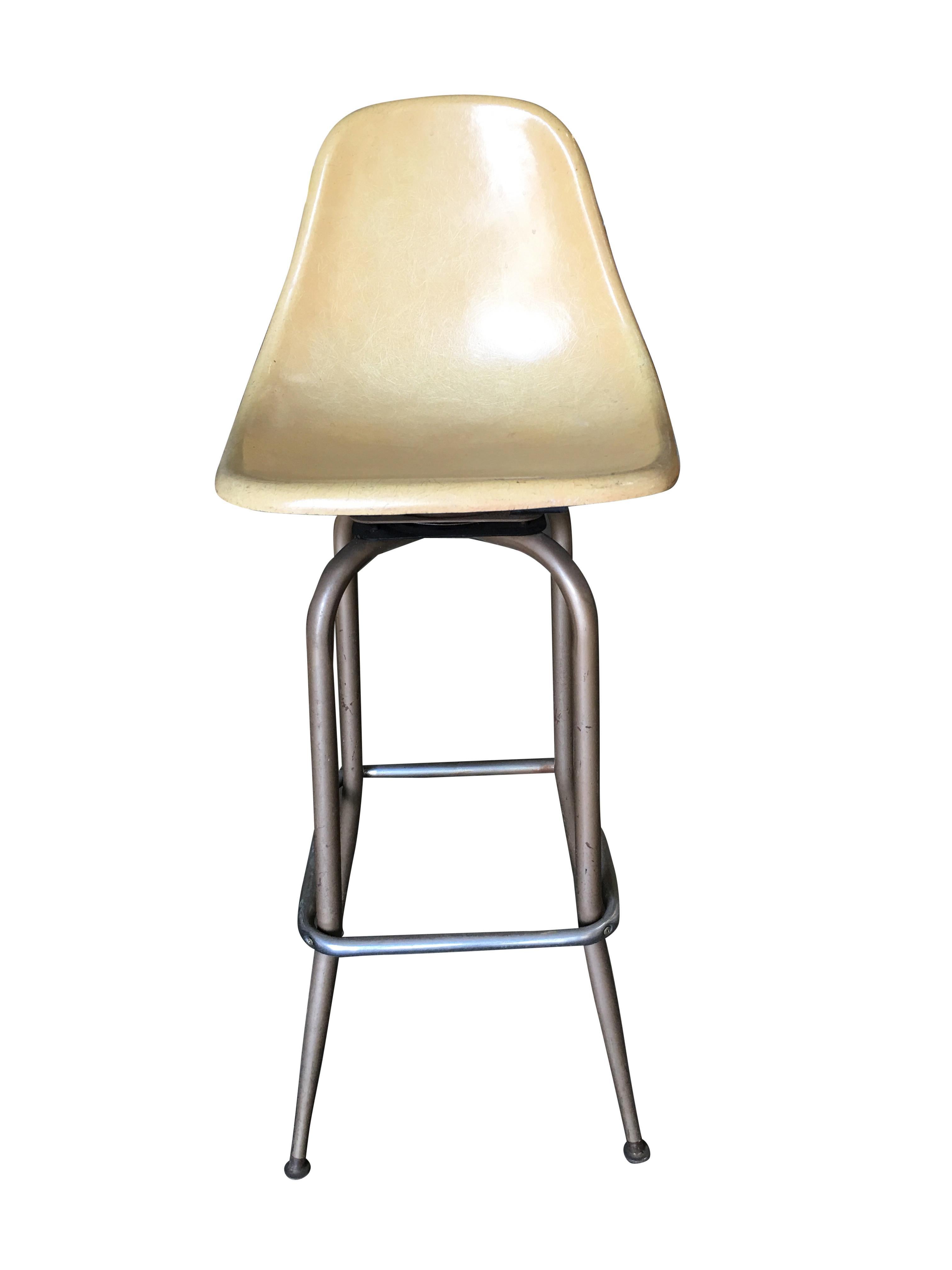 fiberglass bar stools