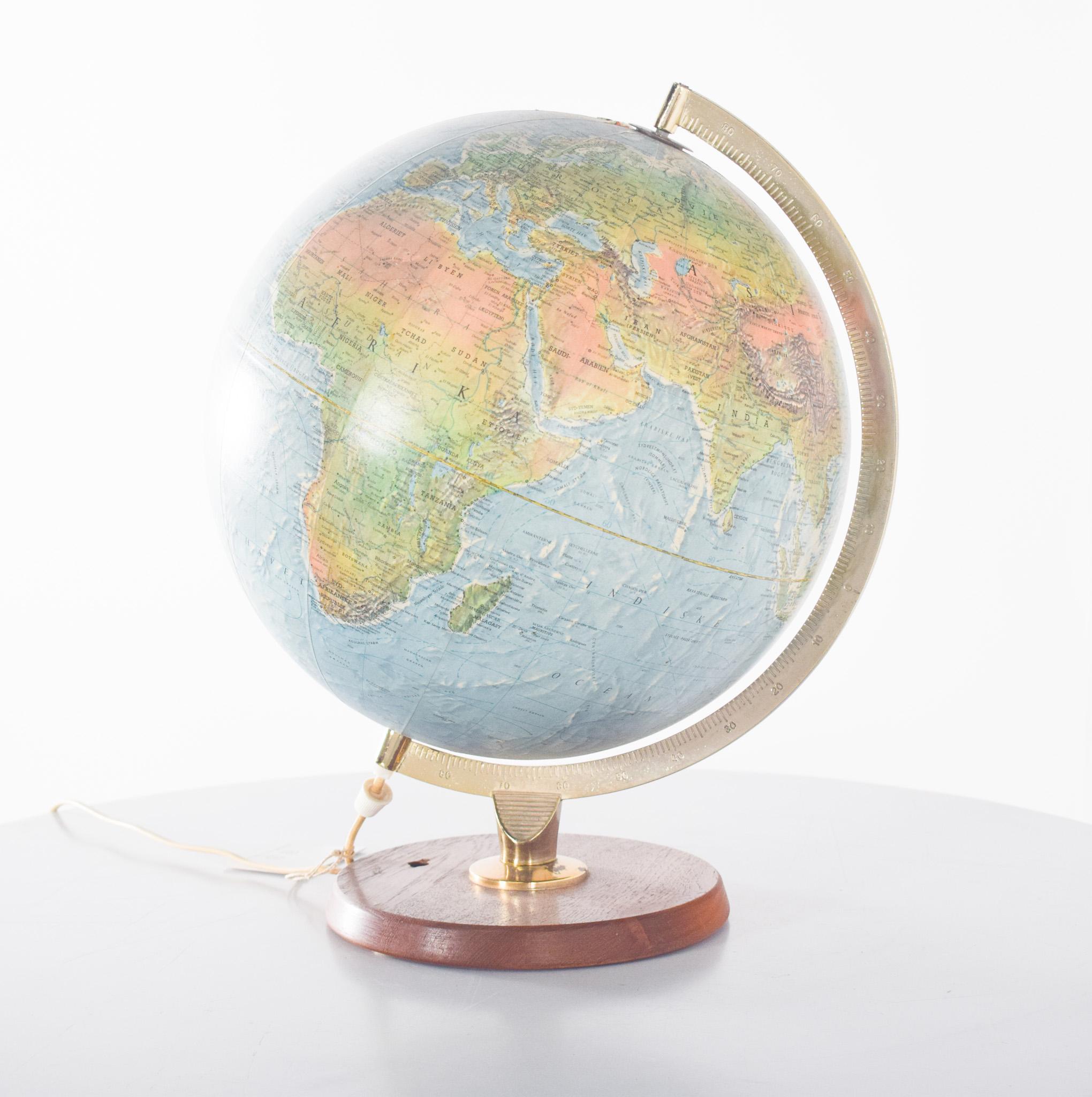 Mid-Century Modern Mid-Century Earth Globe Electrified For Sale