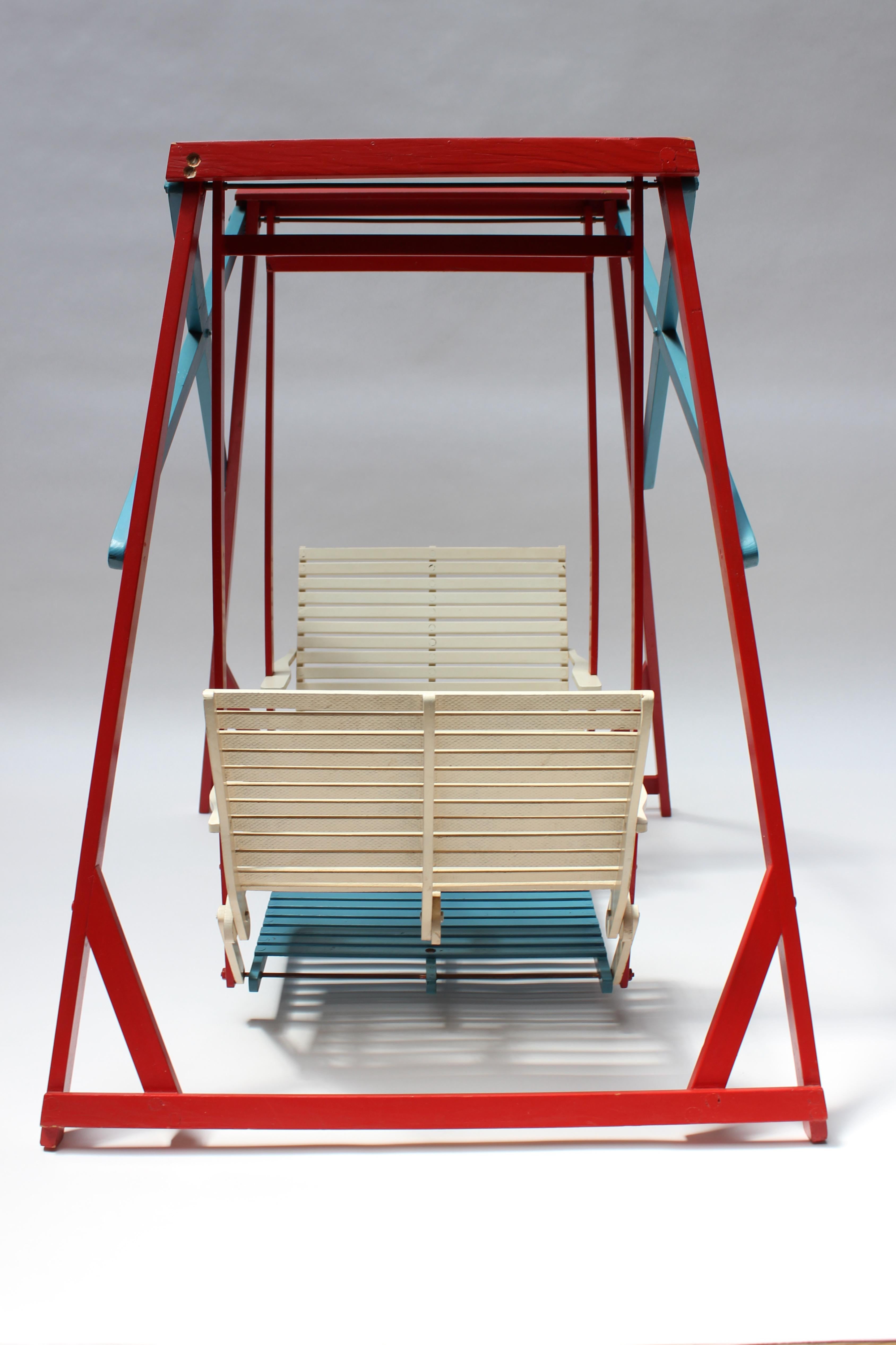 yard glider photos