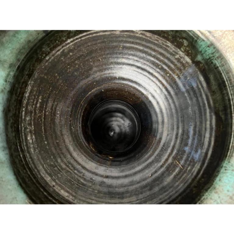 Brutalistische Studio Pottery Bodenvase aus der Mitte des Jahrhunderts, 1960er Jahre im Angebot 1