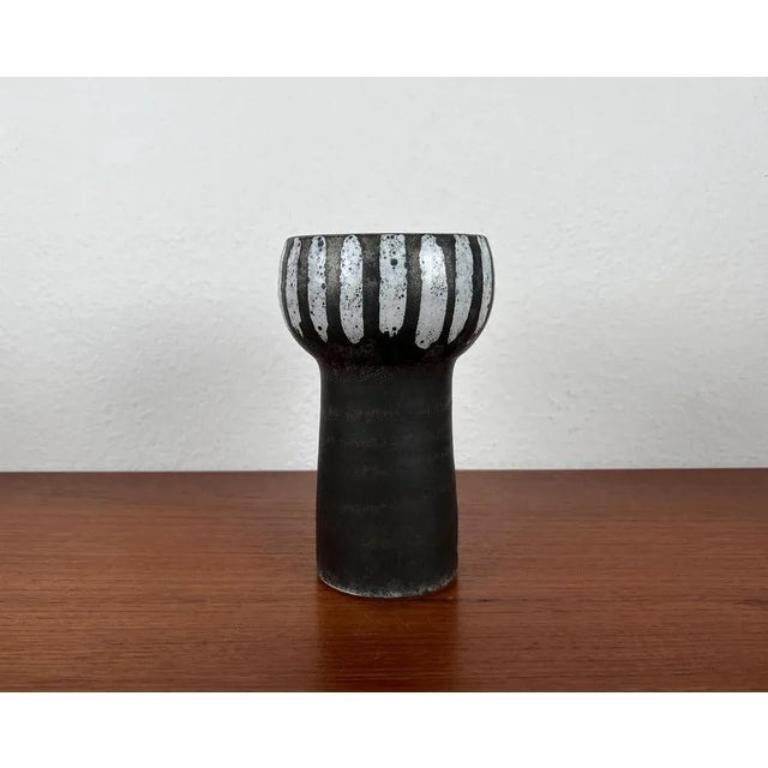 Vaso in Studio Pottery della DDR della metà del secolo scorso di Erhard Goschala, anni '60 in vendita 5