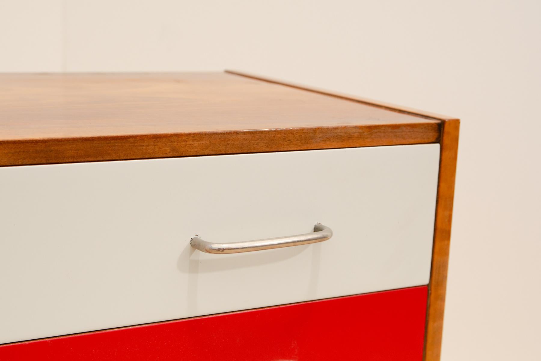 Mid century Eastern Bloc Vintage chest of drawers, 1970´s, Czechoslovakia For Sale 8