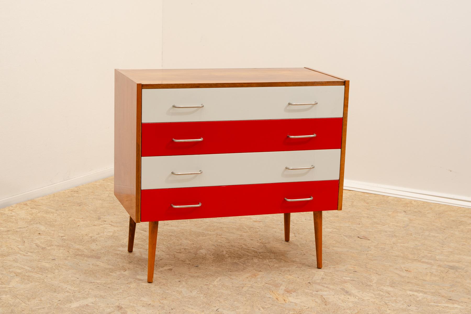 Mid century Eastern Bloc Vintage chest of drawers, 1970´s, Czechoslovakia For Sale 1