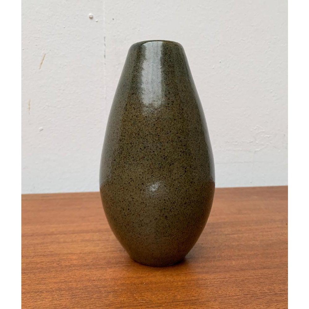 Vaso in ceramica della DDR orientale di metà secolo di VEB Coswig Keramik, anni '60 In condizioni ottime in vendita a Hamburg, DE
