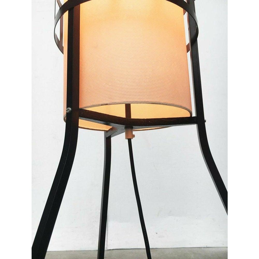 Lampada da terra a treppiede Rocket della DDR della Germania orientale di metà secolo, anni '60 in vendita 2