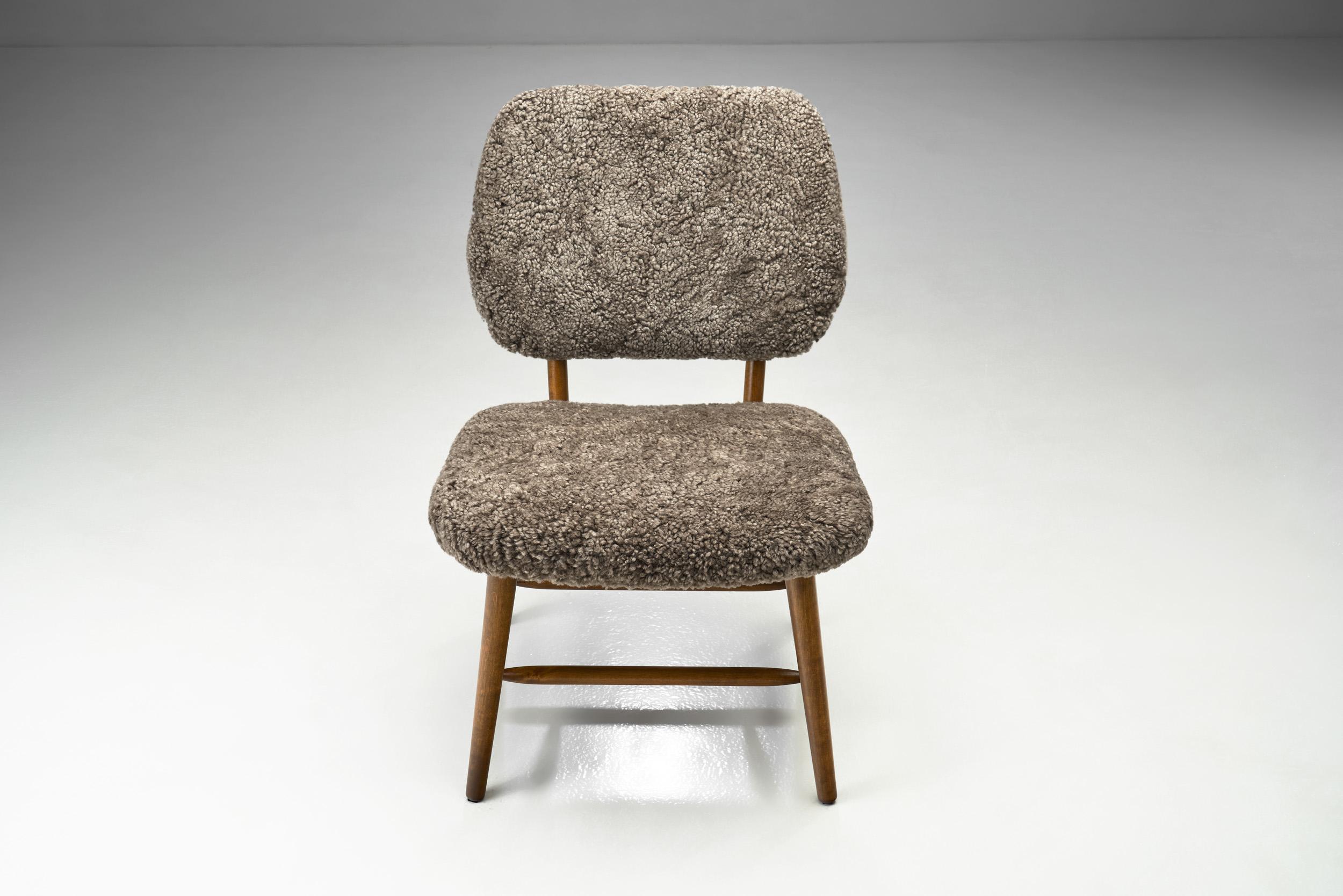 Mid-Century Easy Chair with Dark Sheepskin Upholstery, Sweden 1950s  In Good Condition In Utrecht, NL