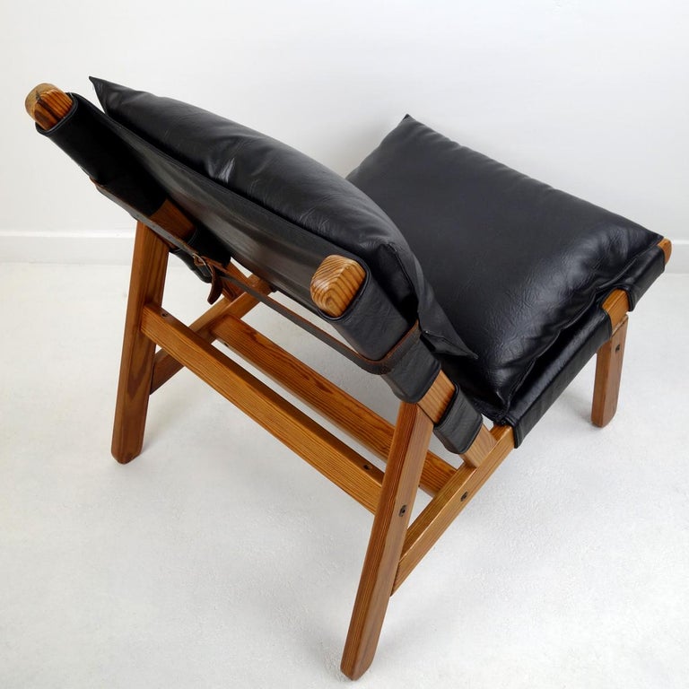 Midcentury Easy Chair with Wooden Frame and Leather Cushions For Sale
