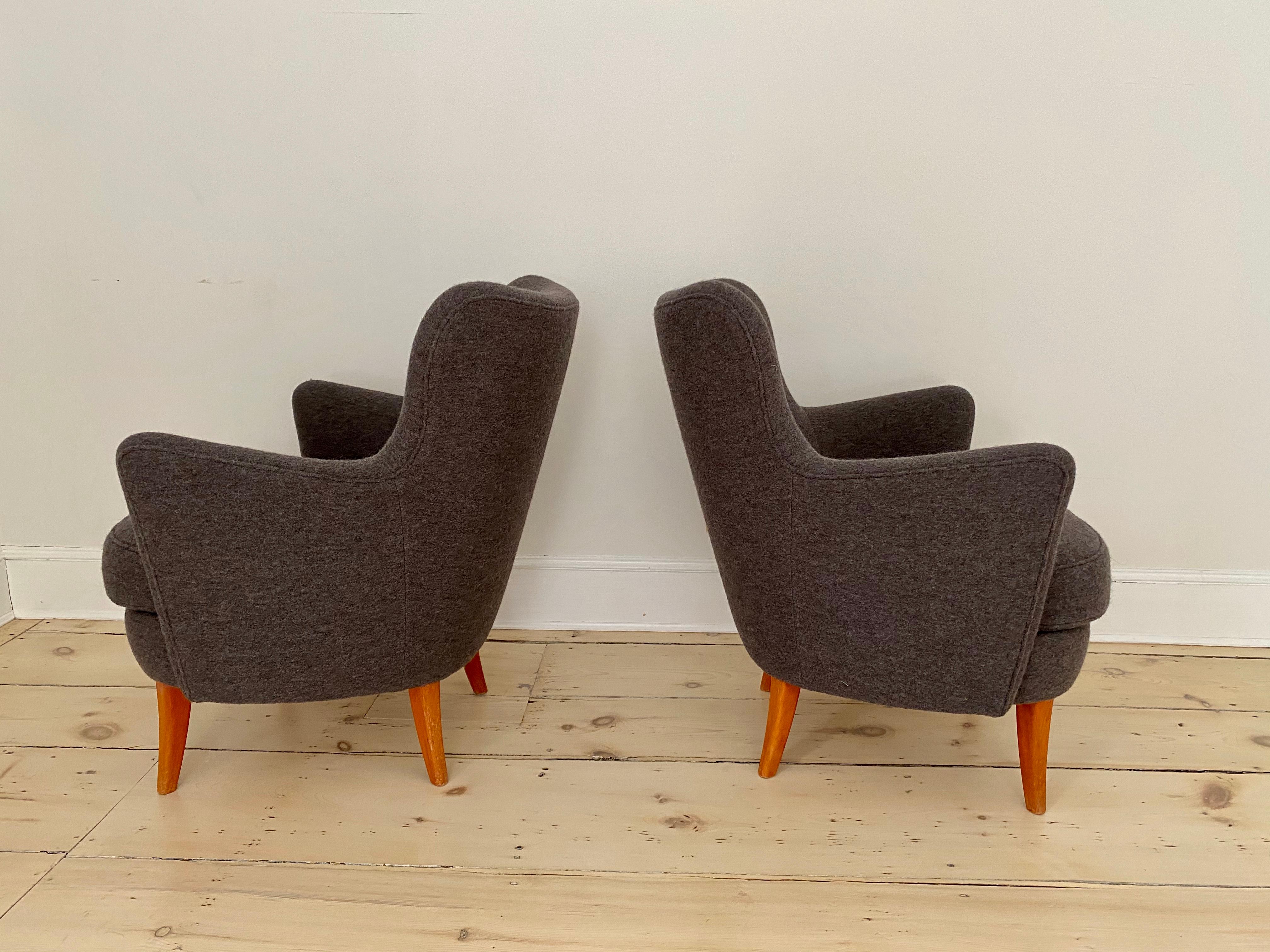 Midcentury Easy Chairs Attributed to Carl Malmsten In Good Condition In New York, NY