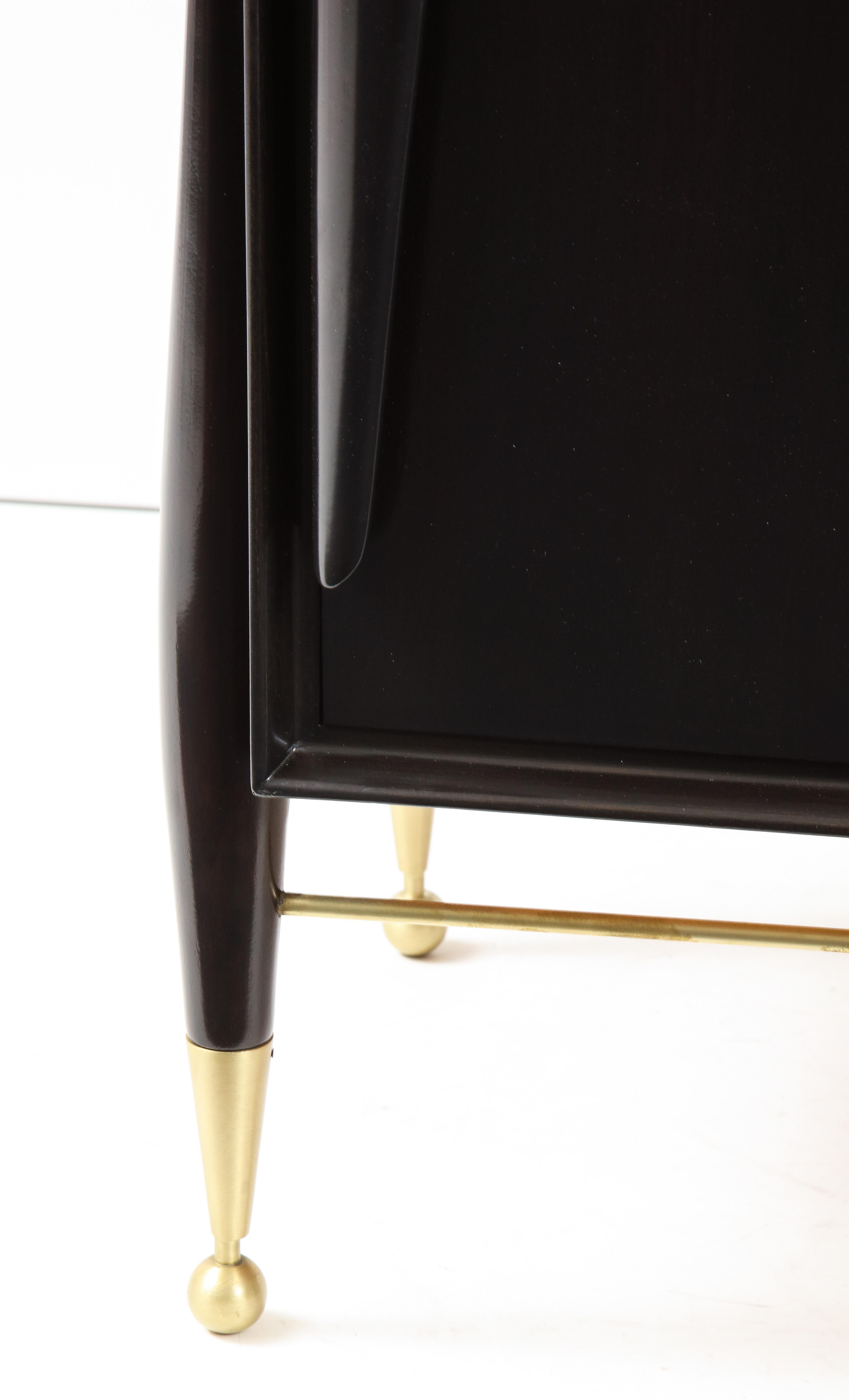 Midcentury Ebonized Walnut Nightstands In Excellent Condition In New York, NY