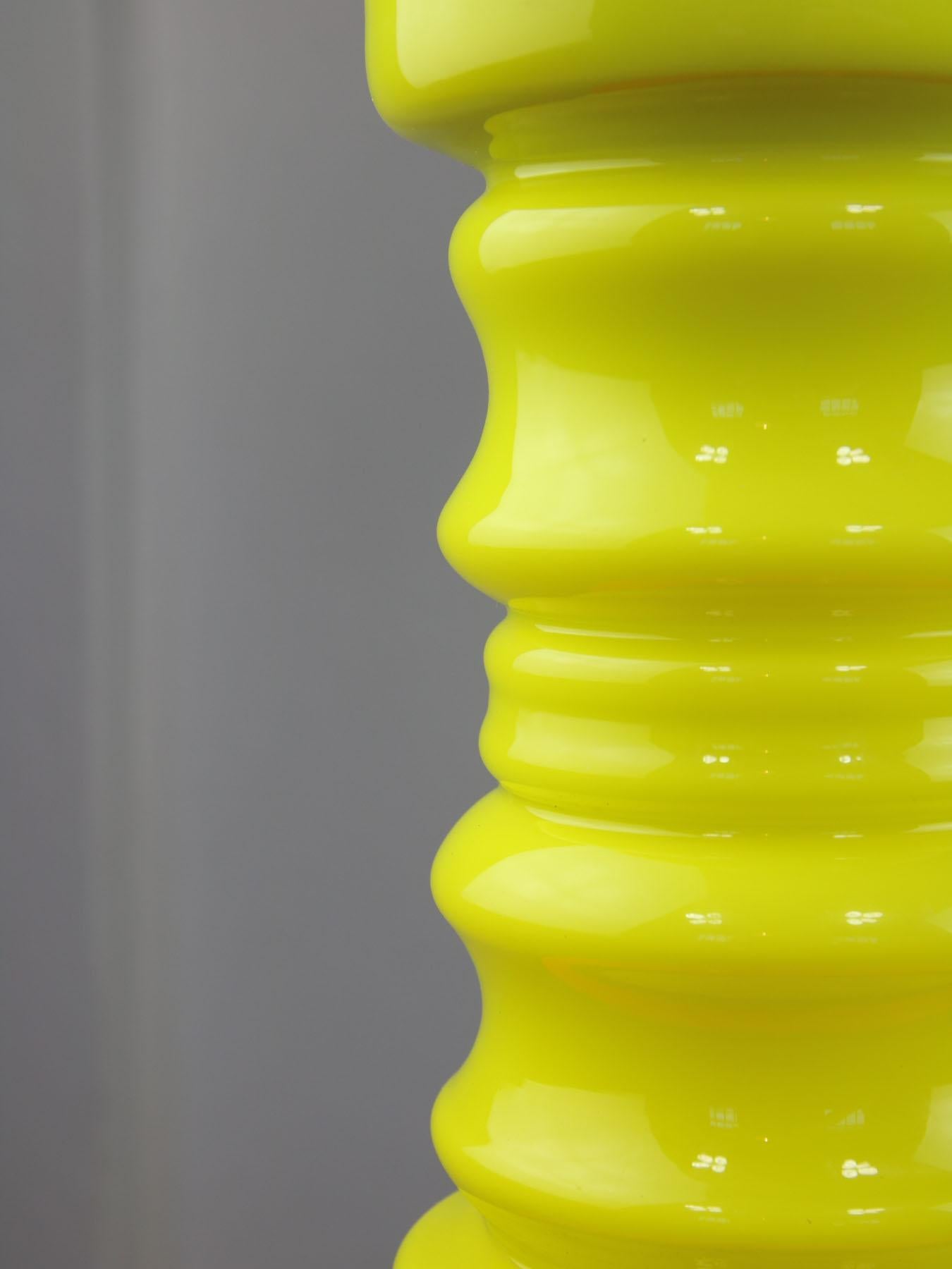 Italian Mid-Century Eclectic Neon Glass and Brass Pendant Lamp For Sale