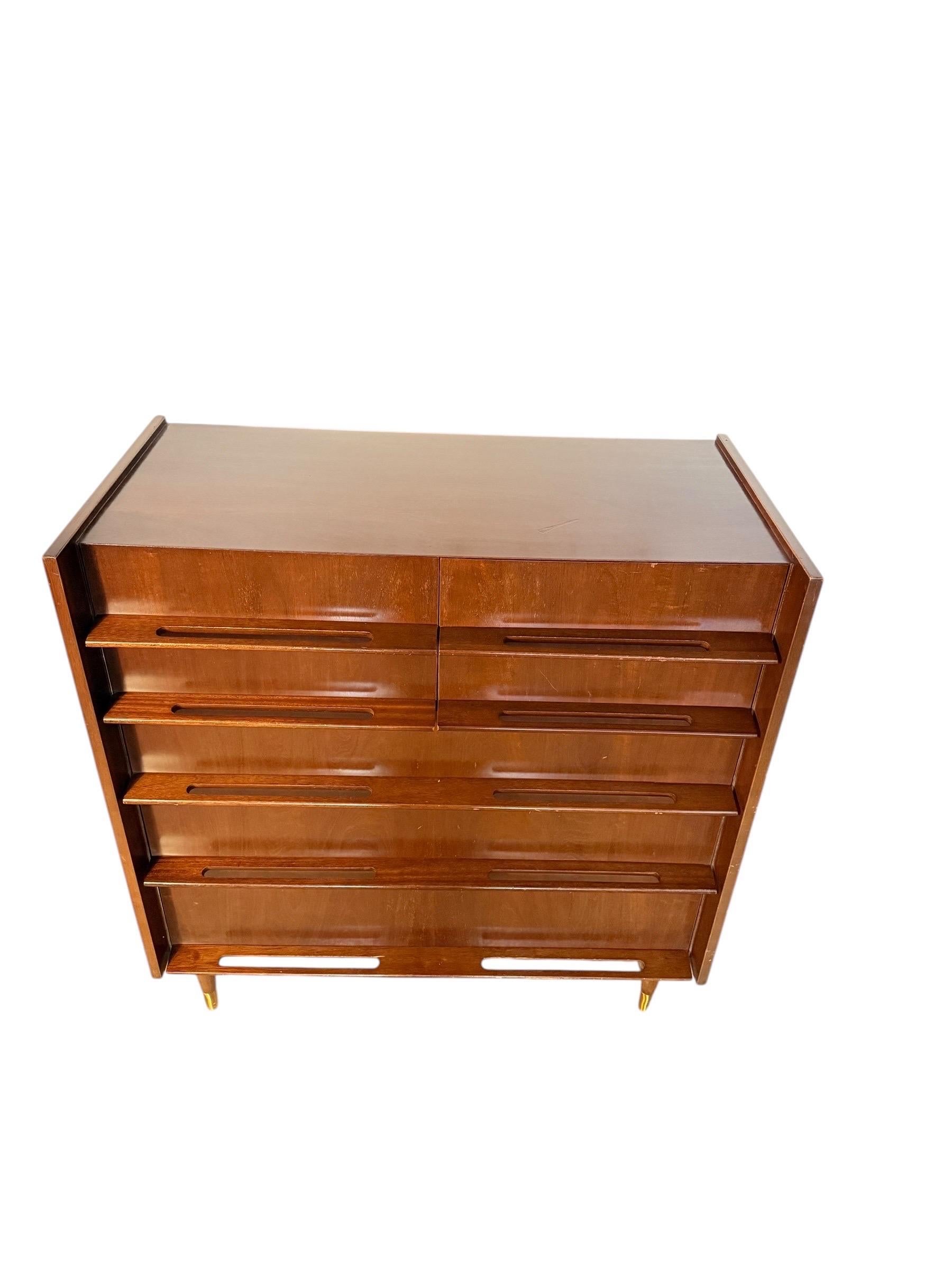 Mid-century Edmond J Spence Walnut Dresser In Good Condition For Sale In Brooklyn, NY