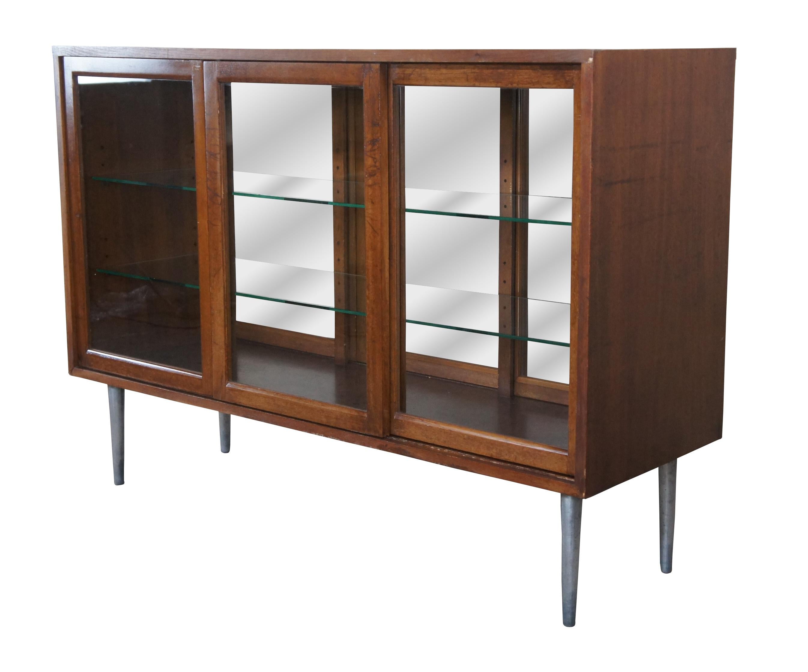 Mid-Century Modern Midcentury Edward Wormley Dunbar Walnut Showcase Curio Display Cabinet Bookcase For Sale