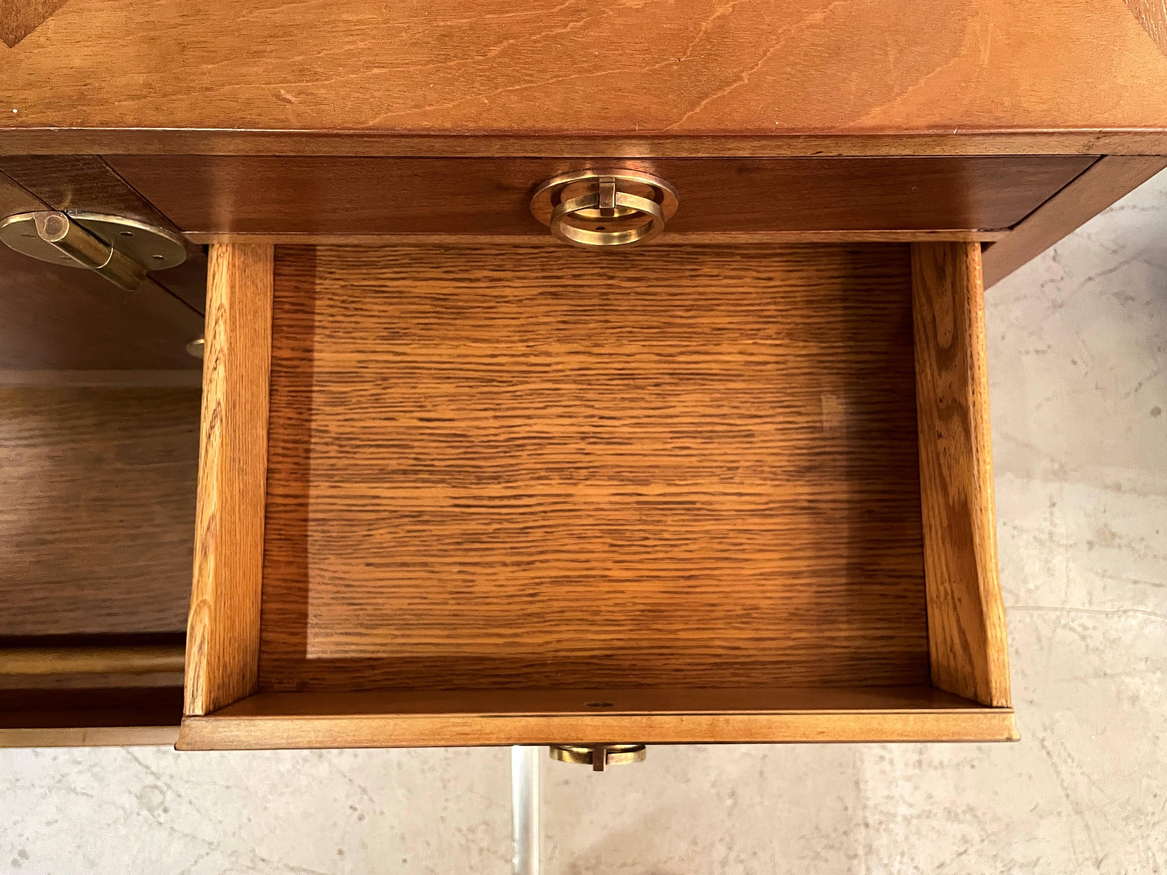 Mid-Century Edward Wormley for Dunbar Credenza with Brass Hardware For Sale 7