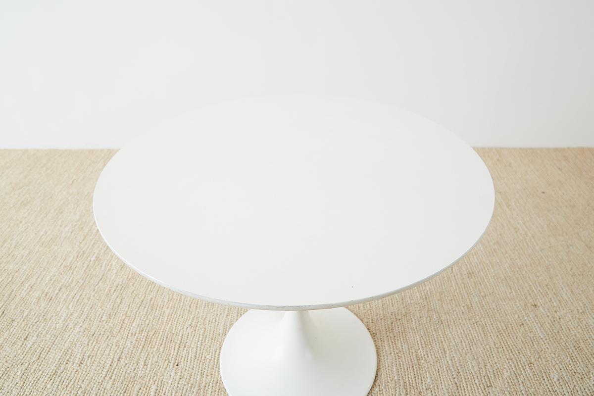 American Midcentury Eero Saarinen Style White Tulip Table