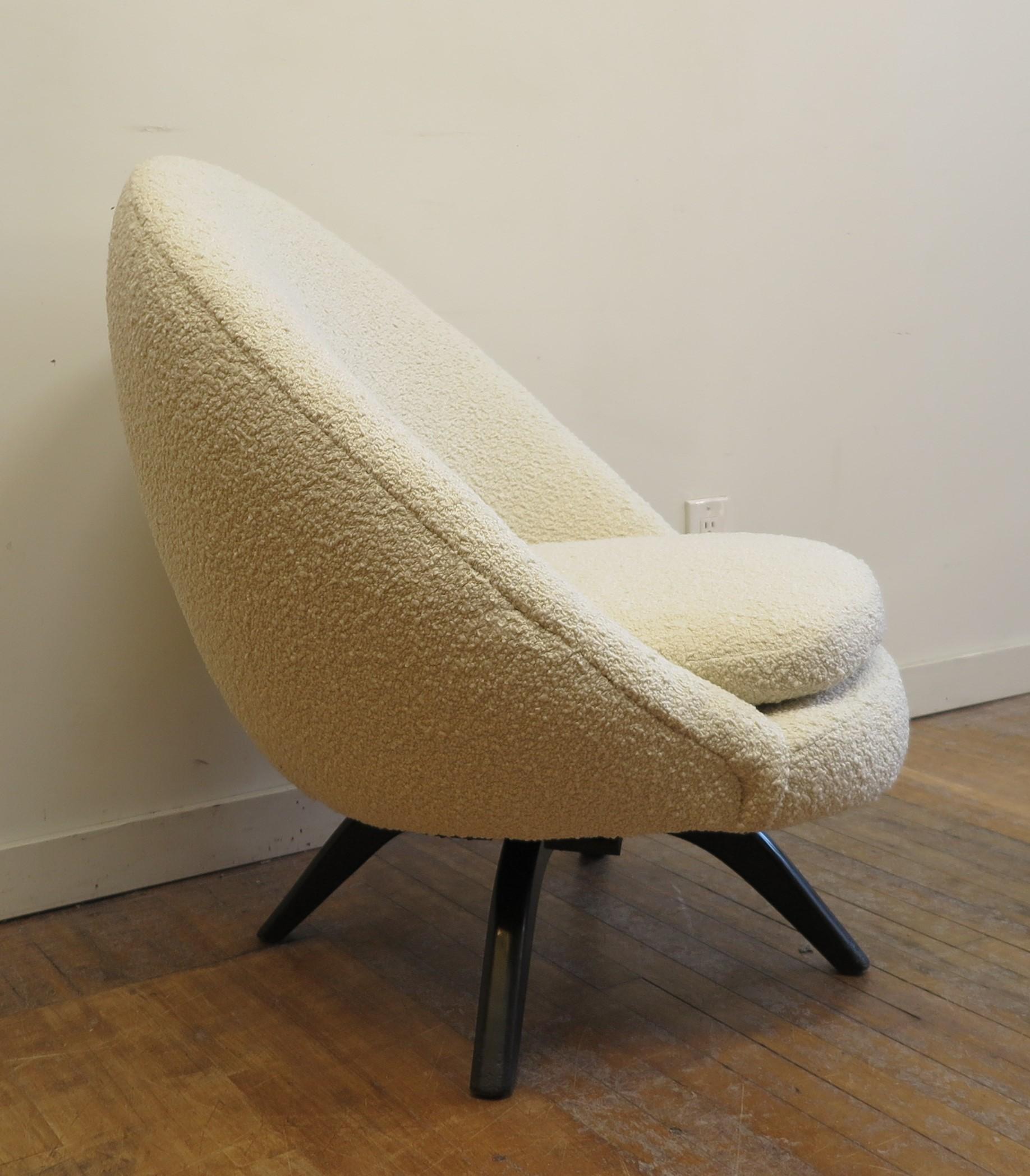 Mid-Century Modern Mid Century Egg Chair Swivel