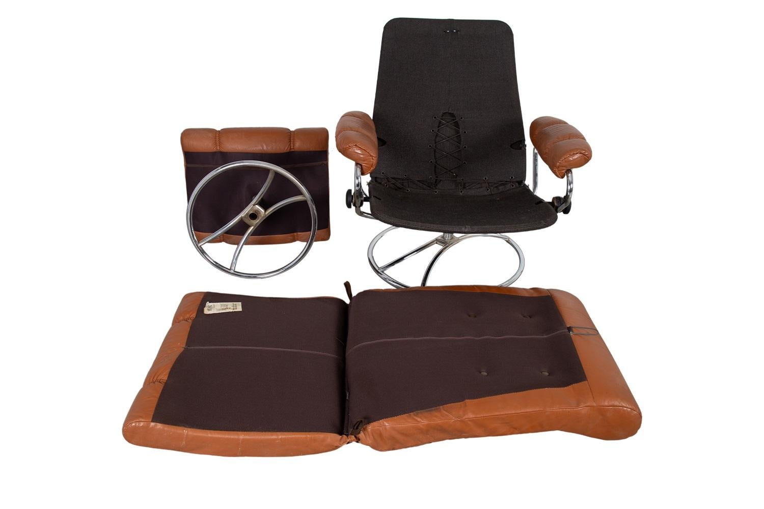 Mid-Century Ekornes Norway Stressless Lounge Chair & Ottoman 2