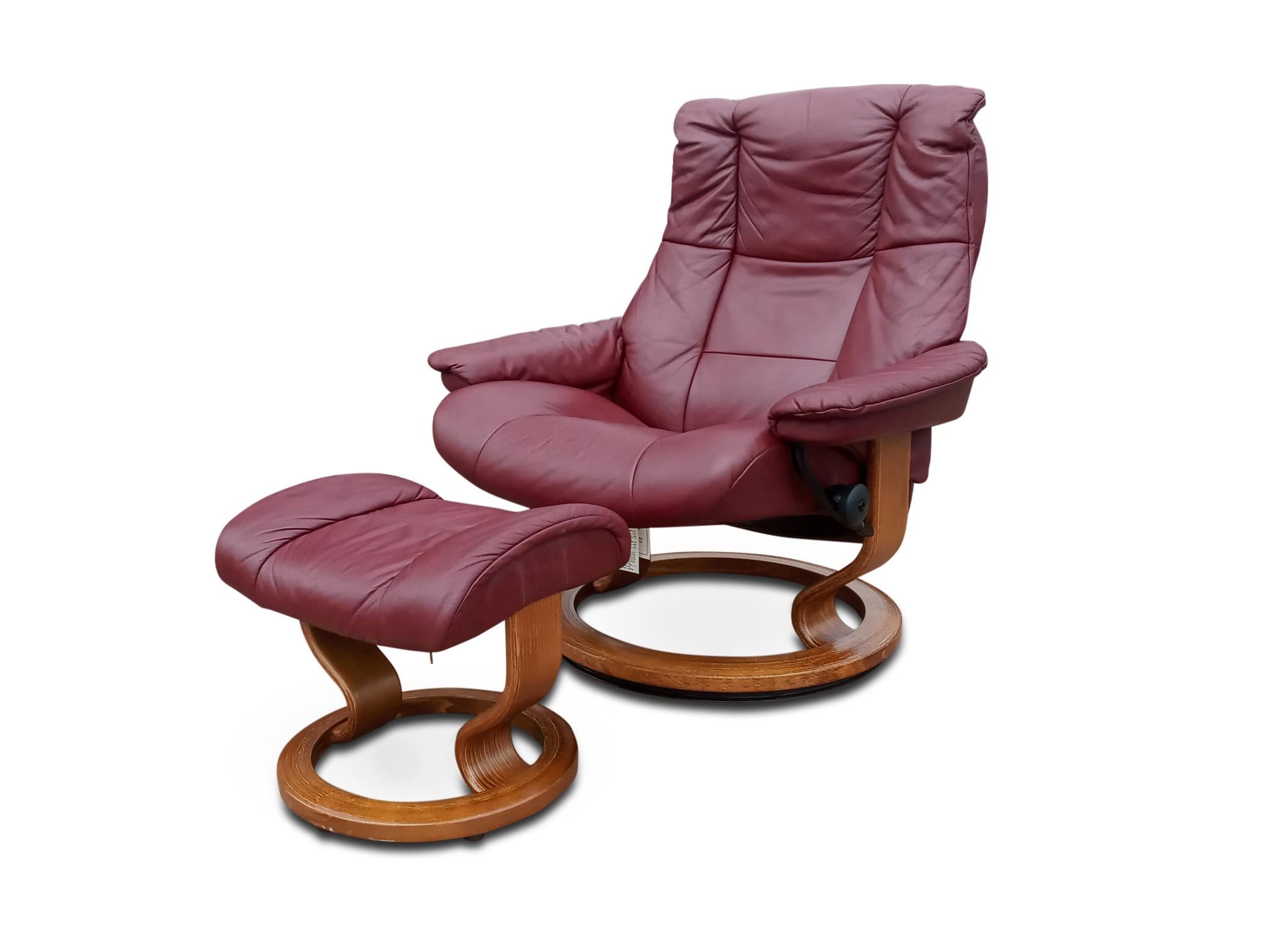 burgandy leather recliner