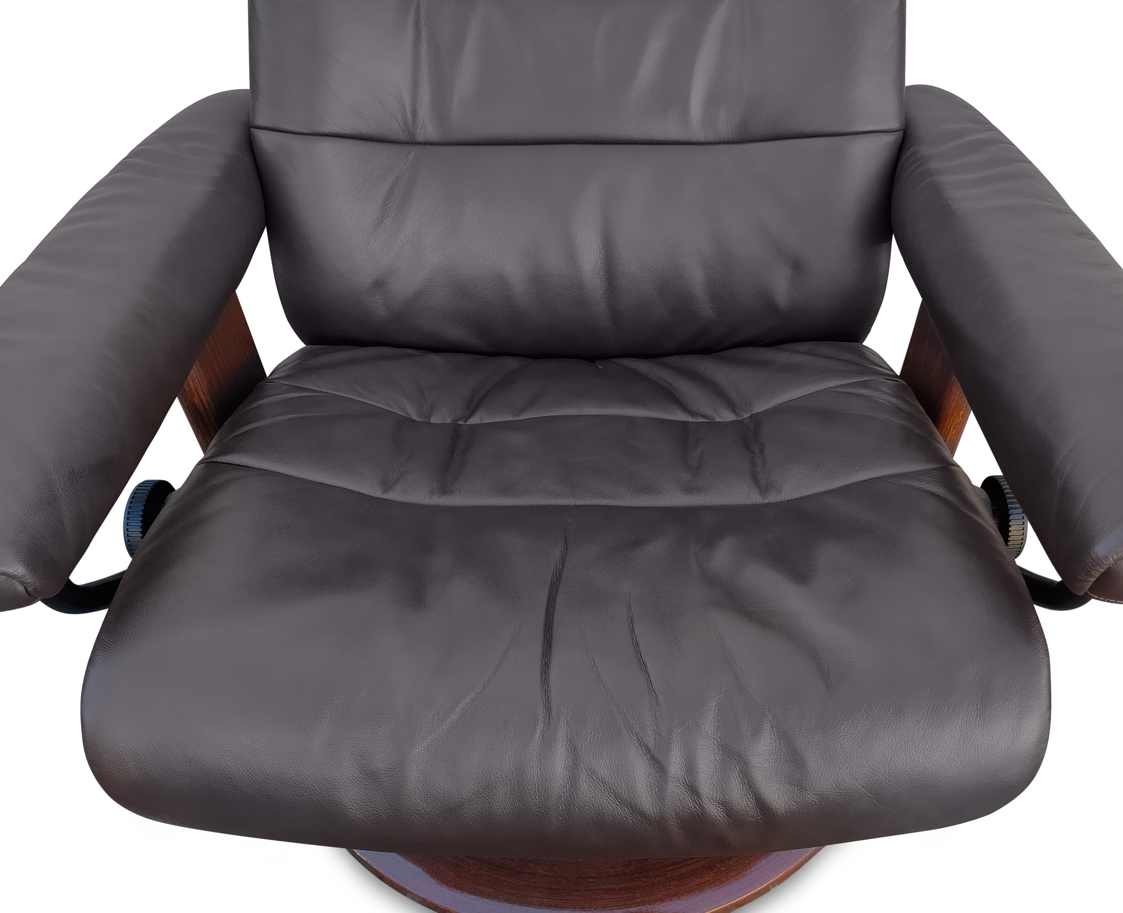 eames vs stressless