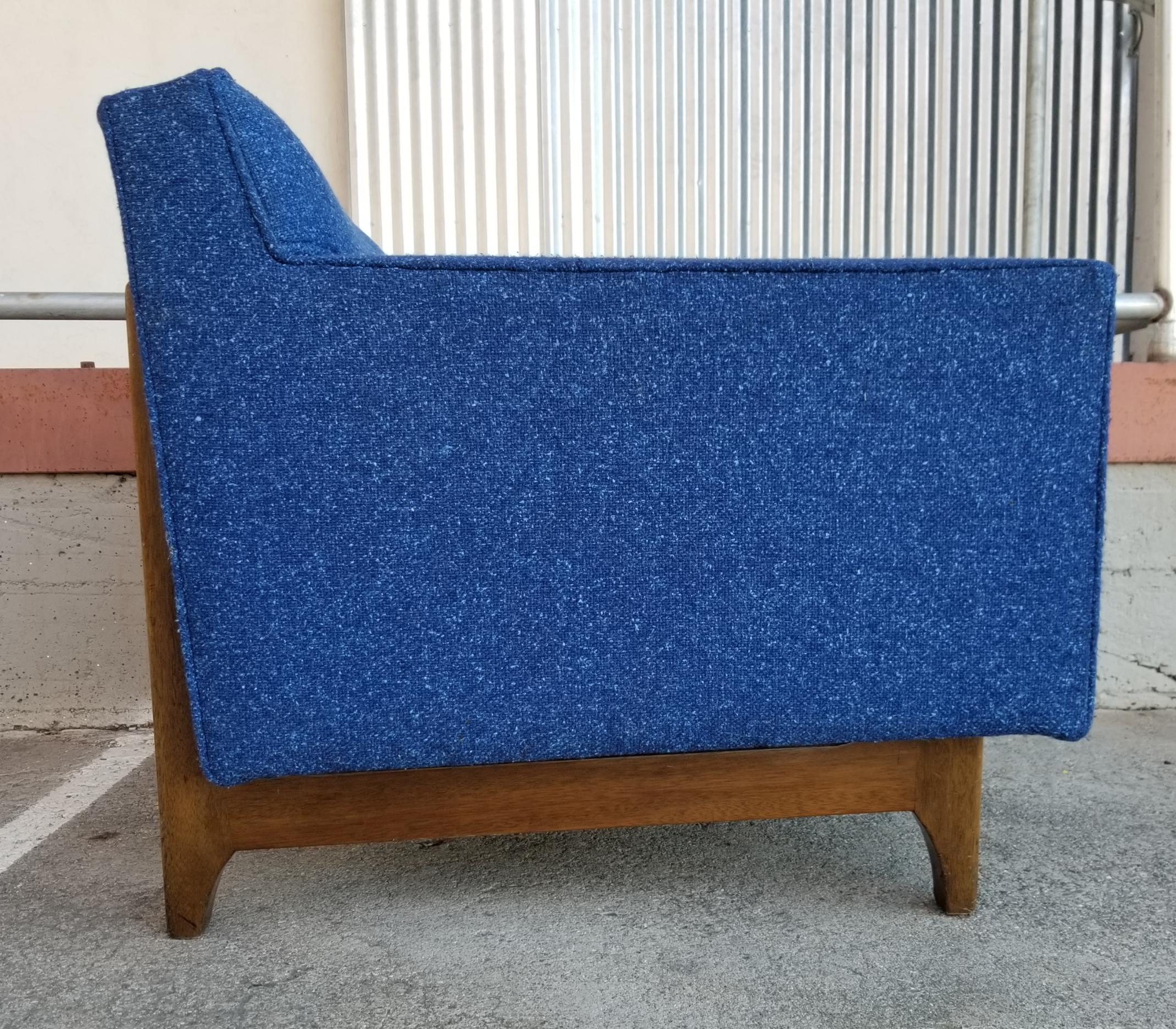 Mid-Century Modern Mid-Century Electric Blue Lounge Chair